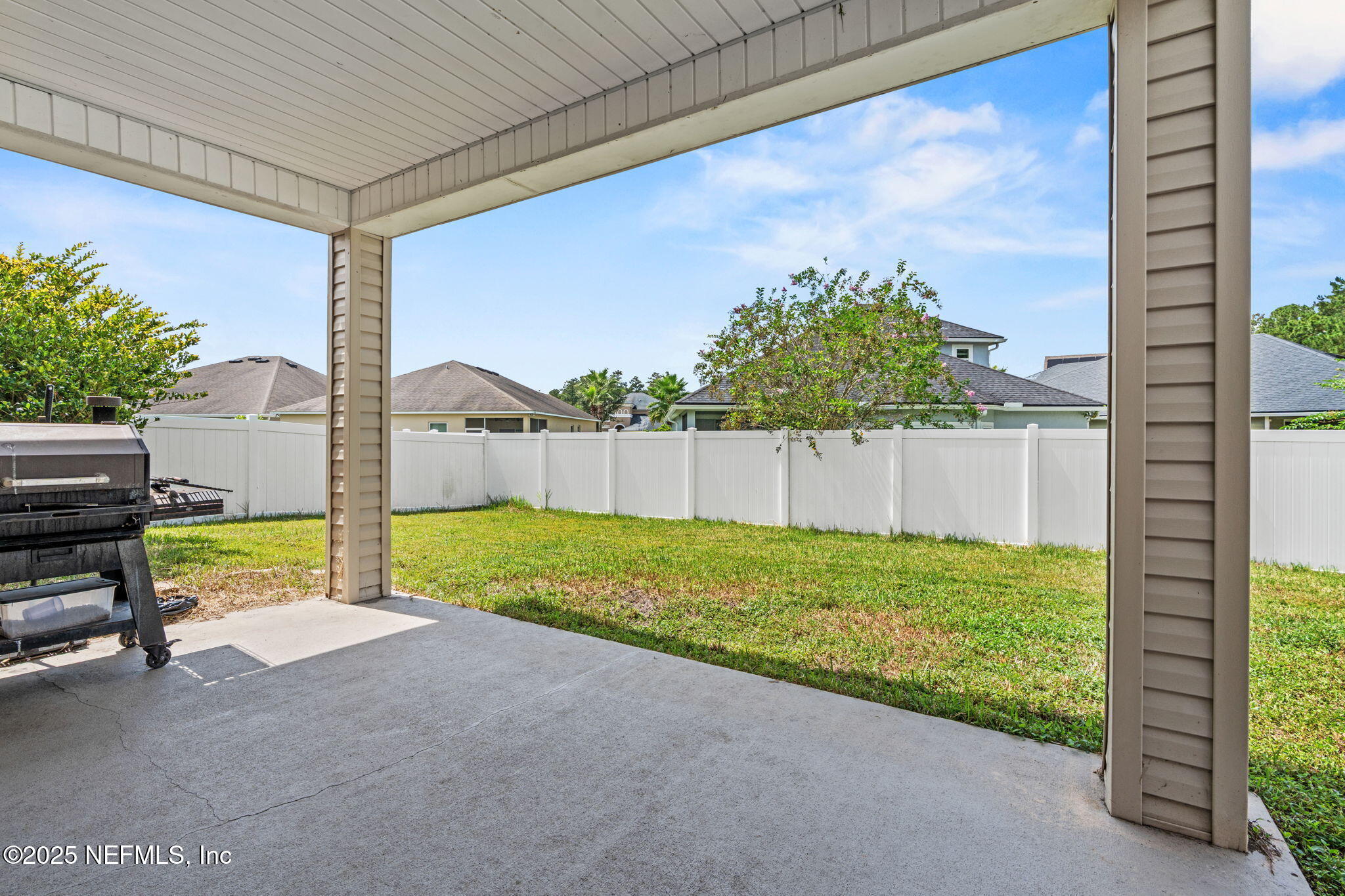 15901 LEXINGTON PARK Boulevard