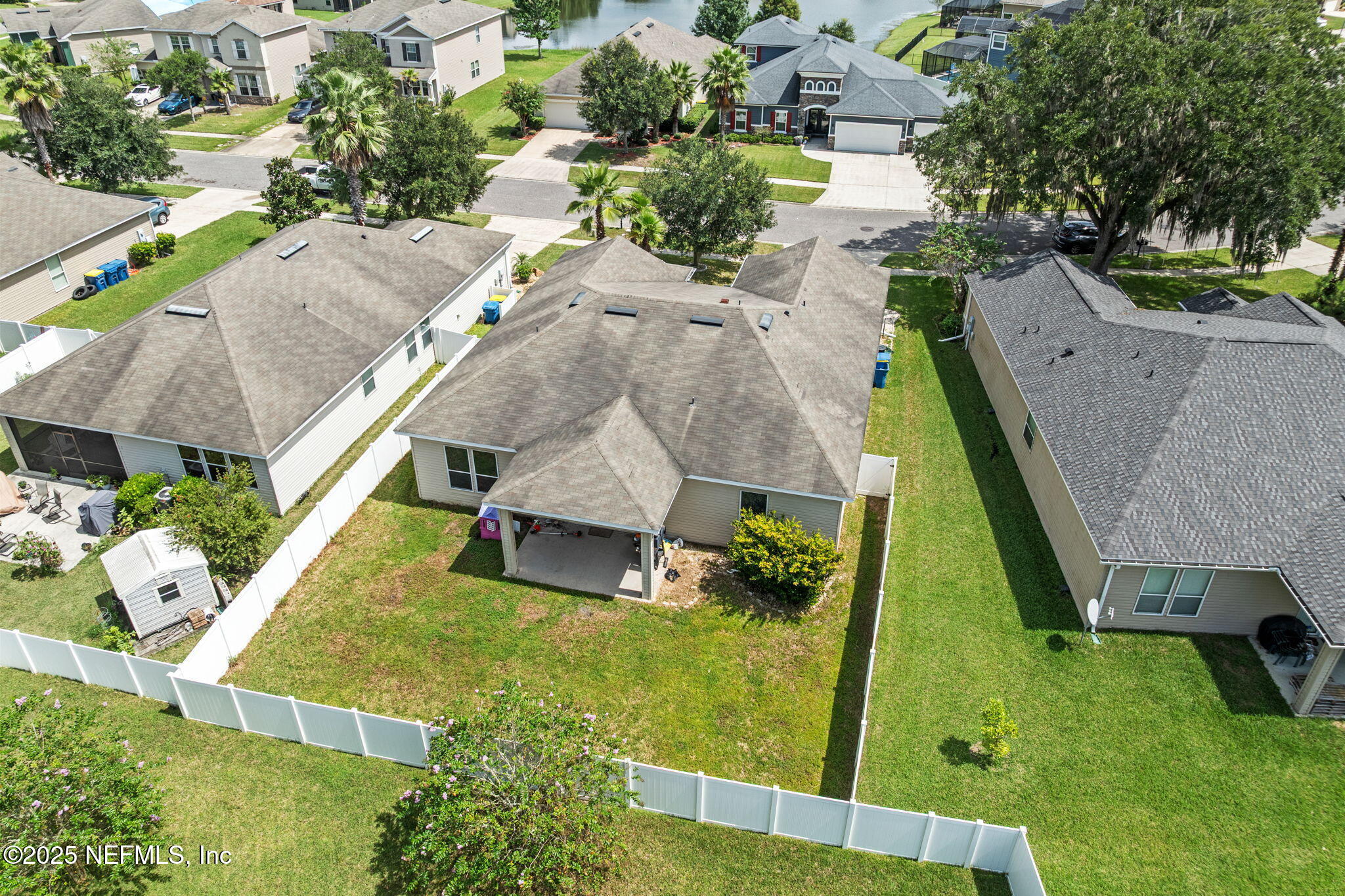 15901 LEXINGTON PARK Boulevard