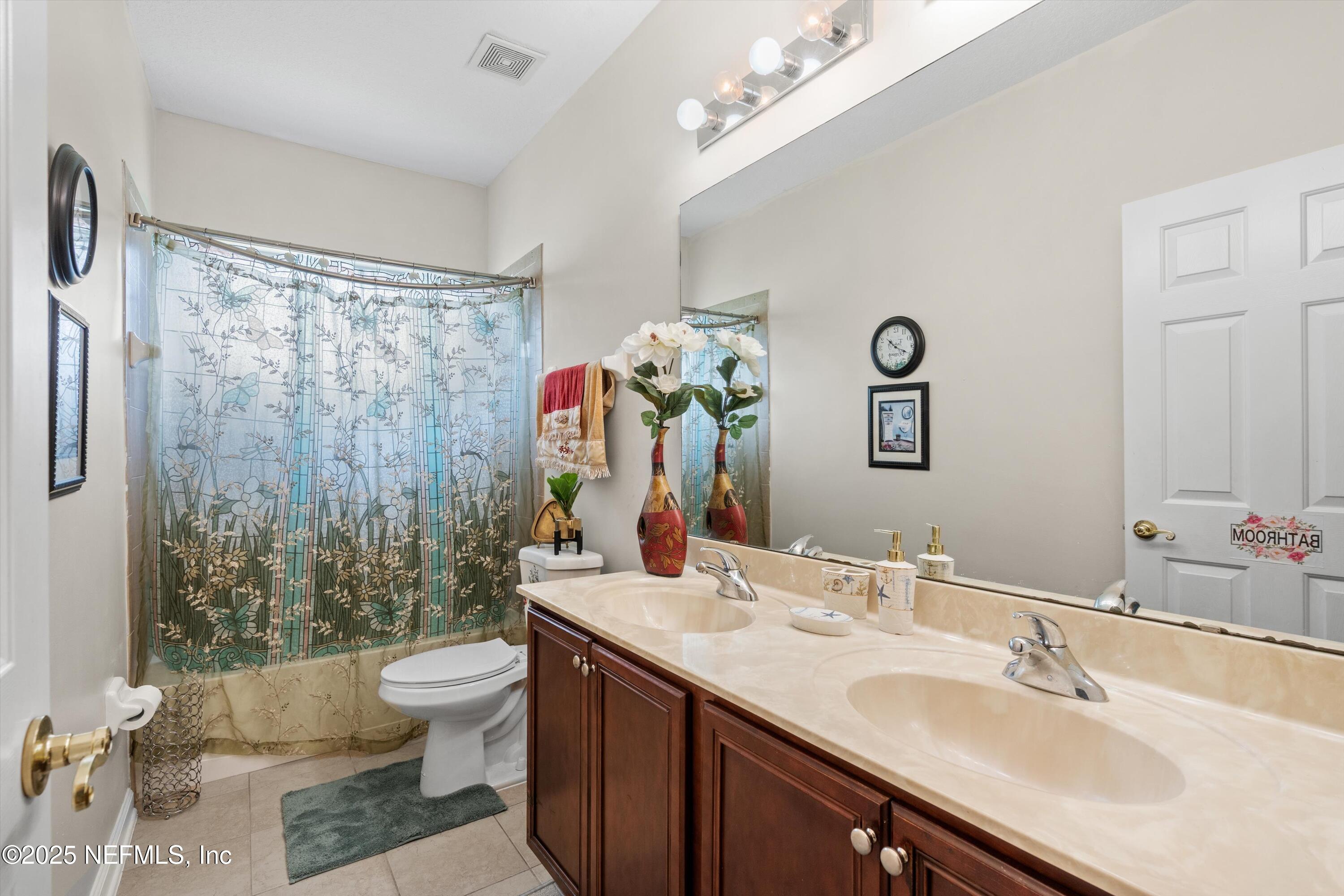 1016 GREEN PINE Circle