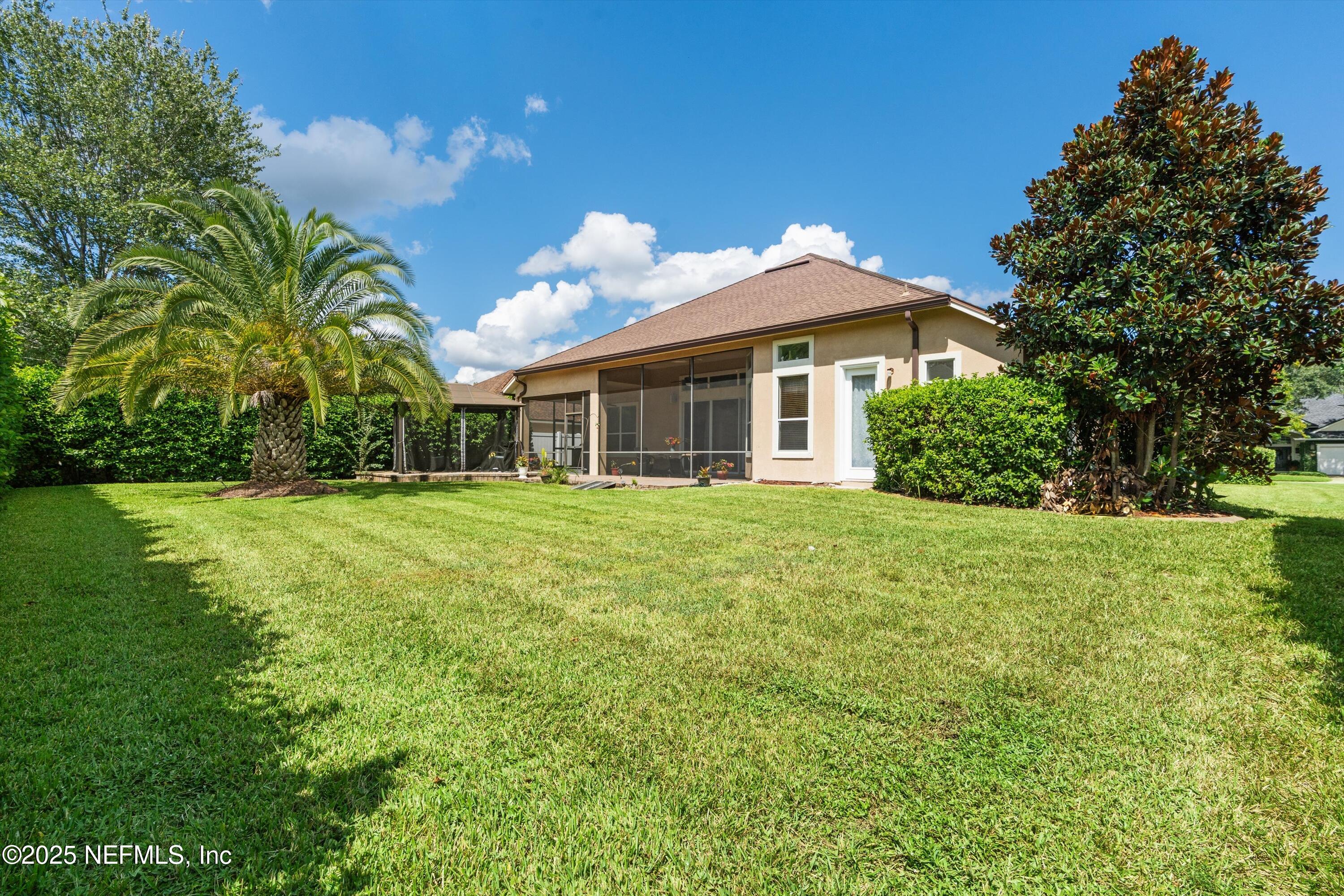 1016 GREEN PINE Circle