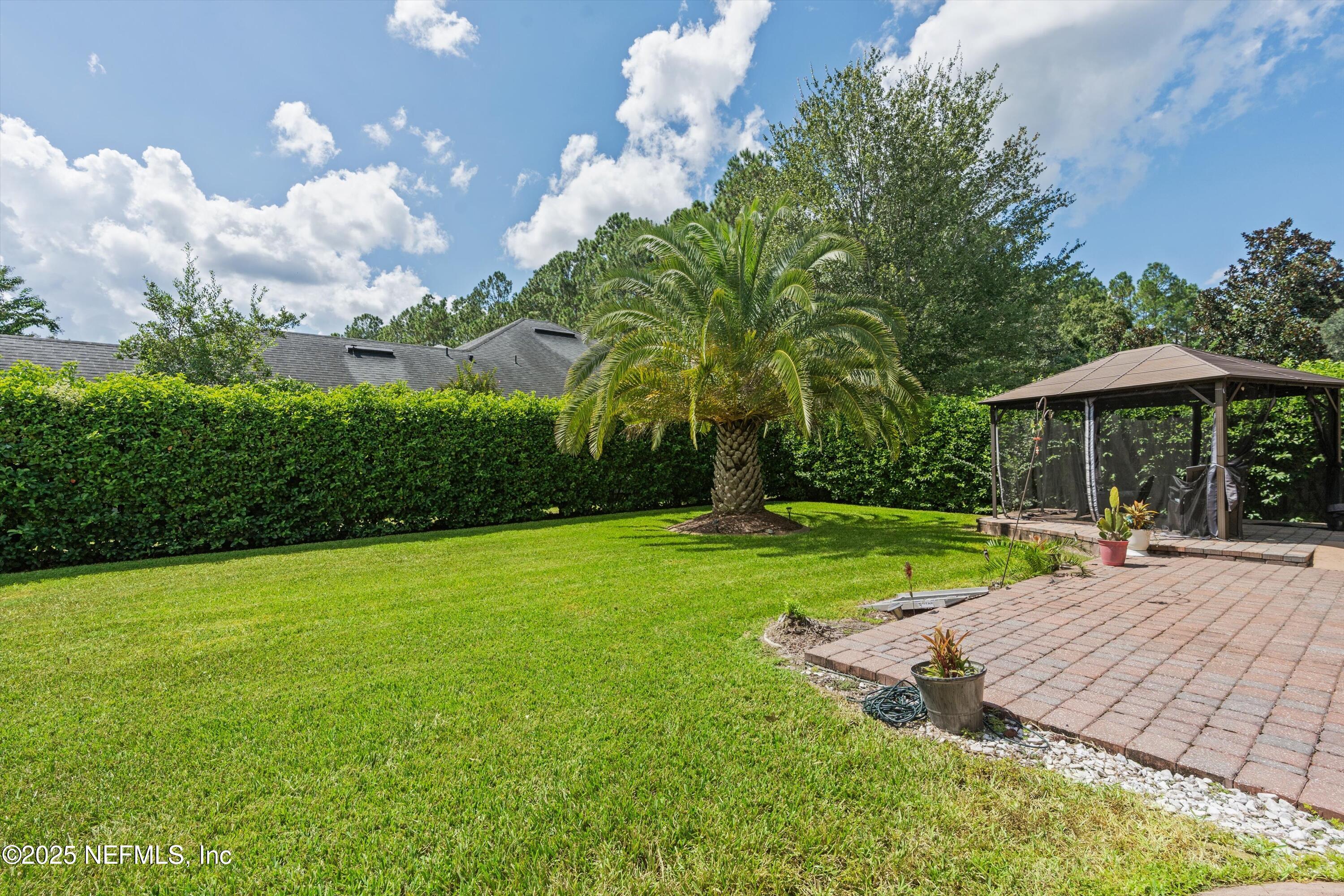 1016 GREEN PINE Circle