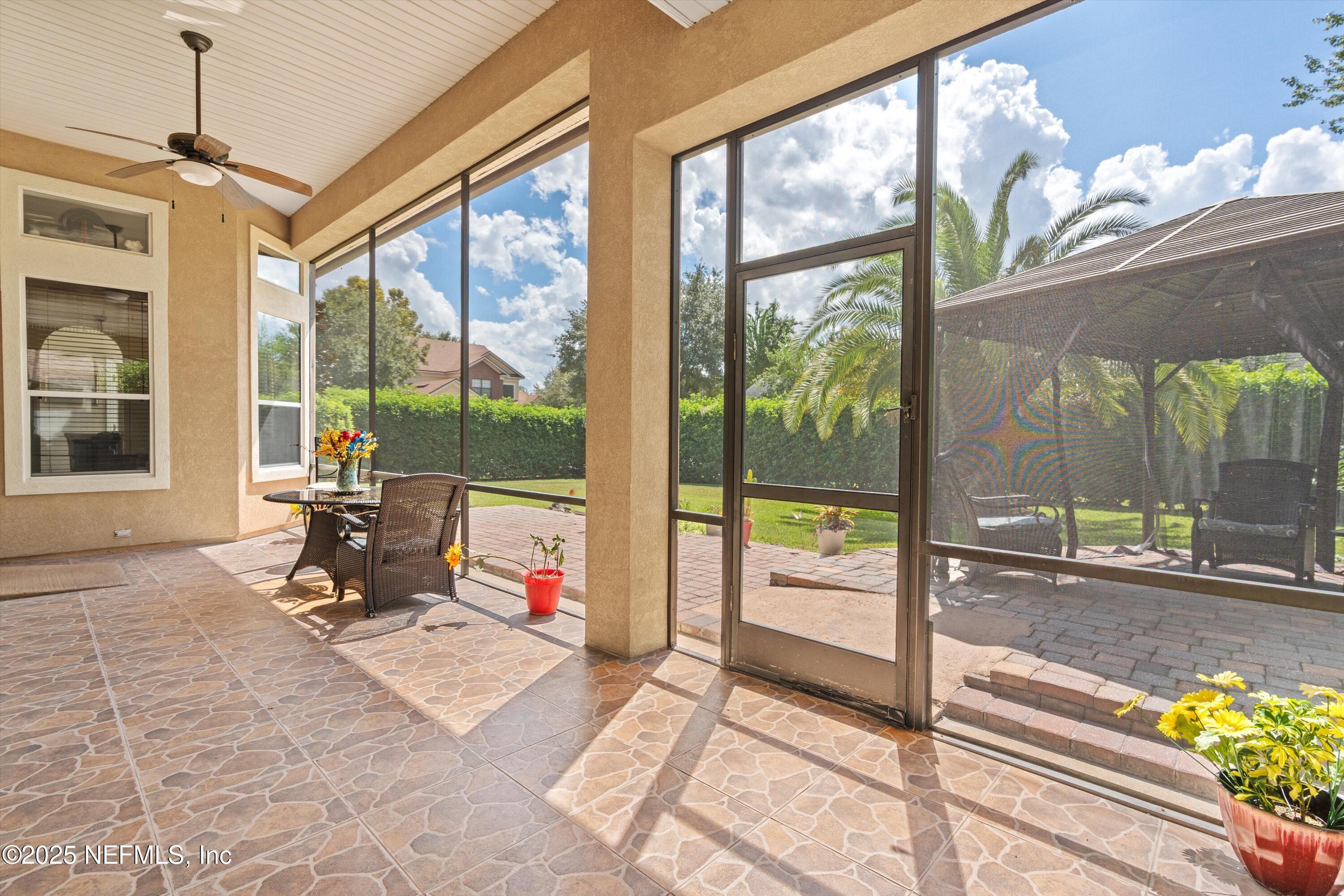 1016 GREEN PINE Circle