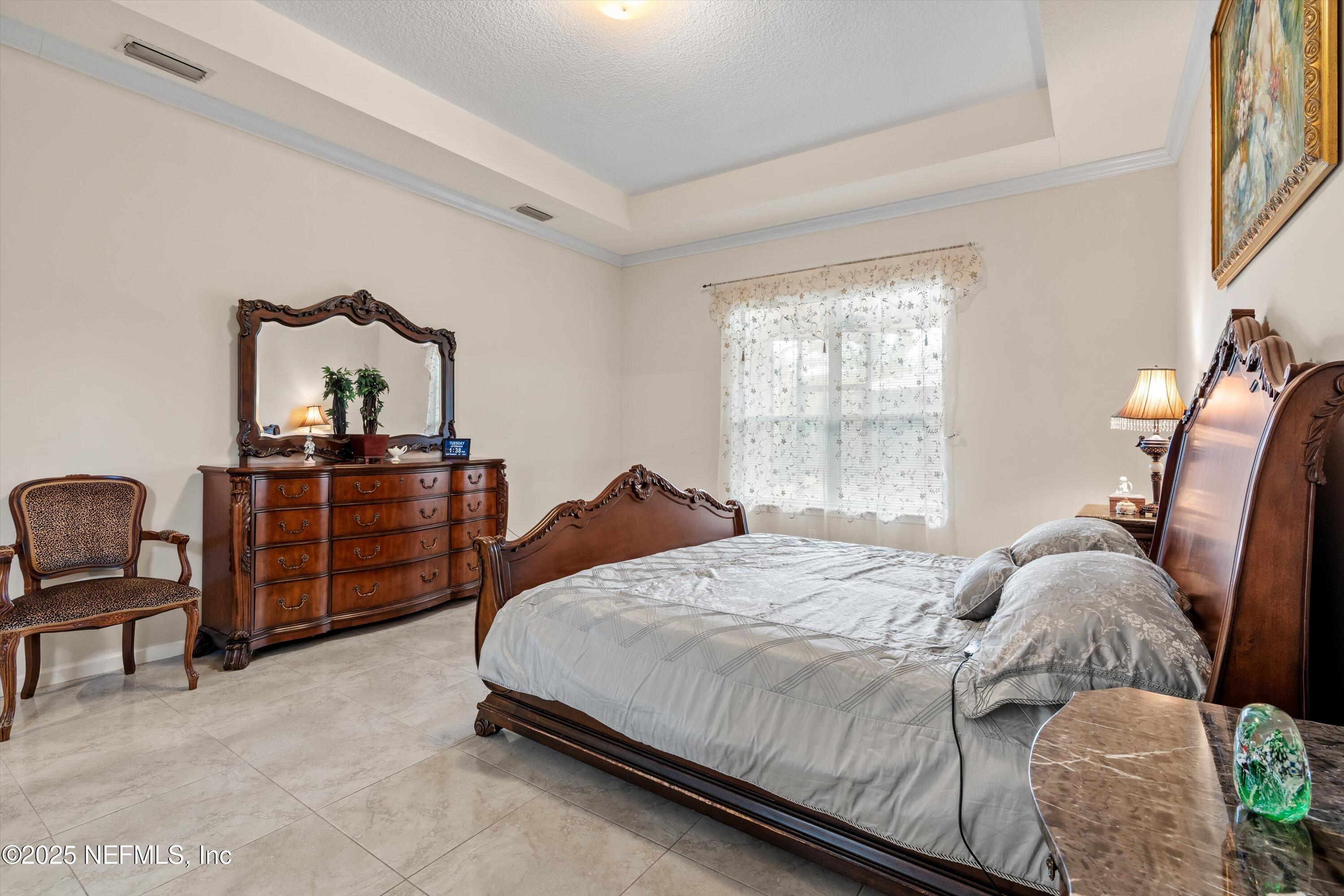 1016 GREEN PINE Circle