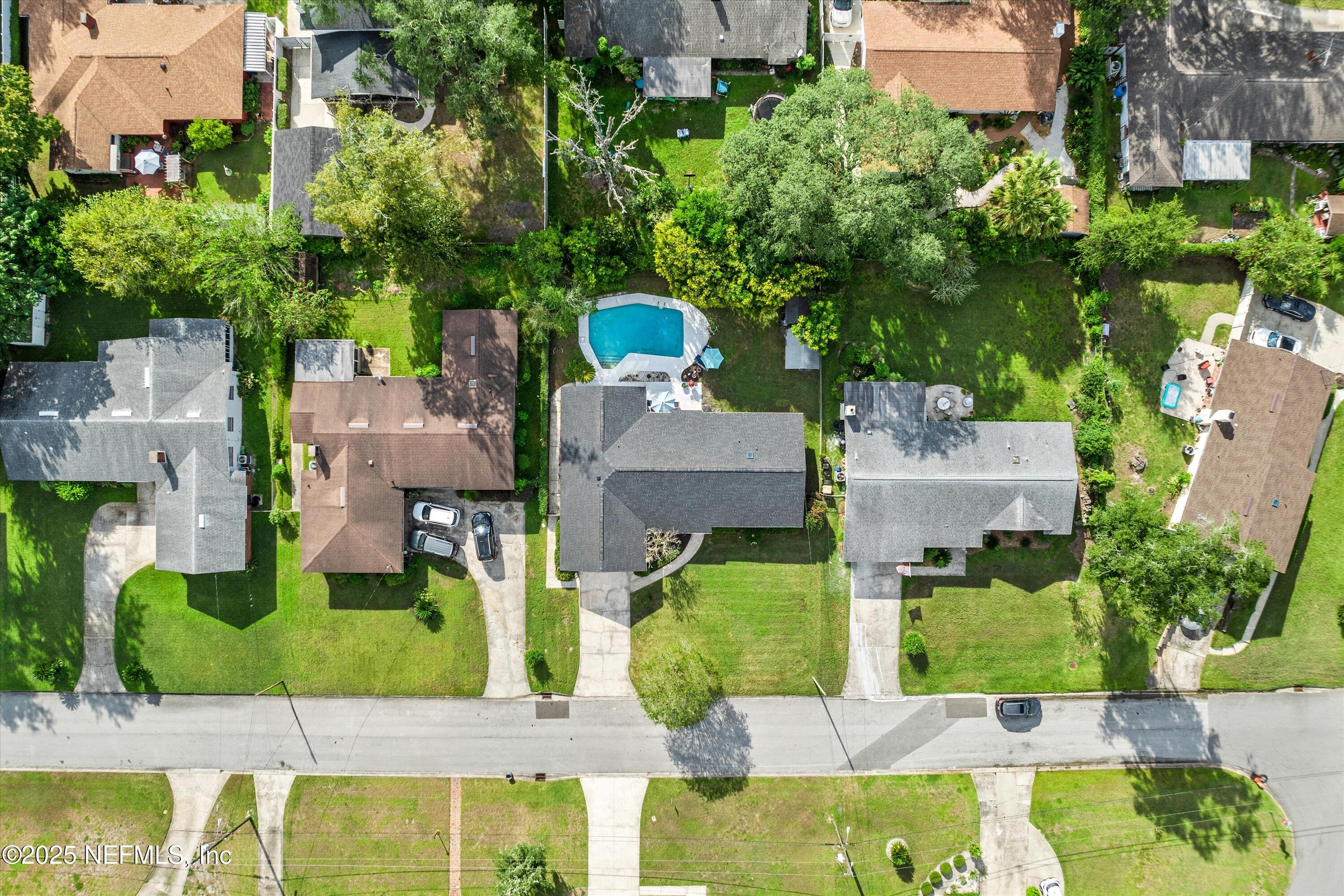 1620 MT VERNON Drive