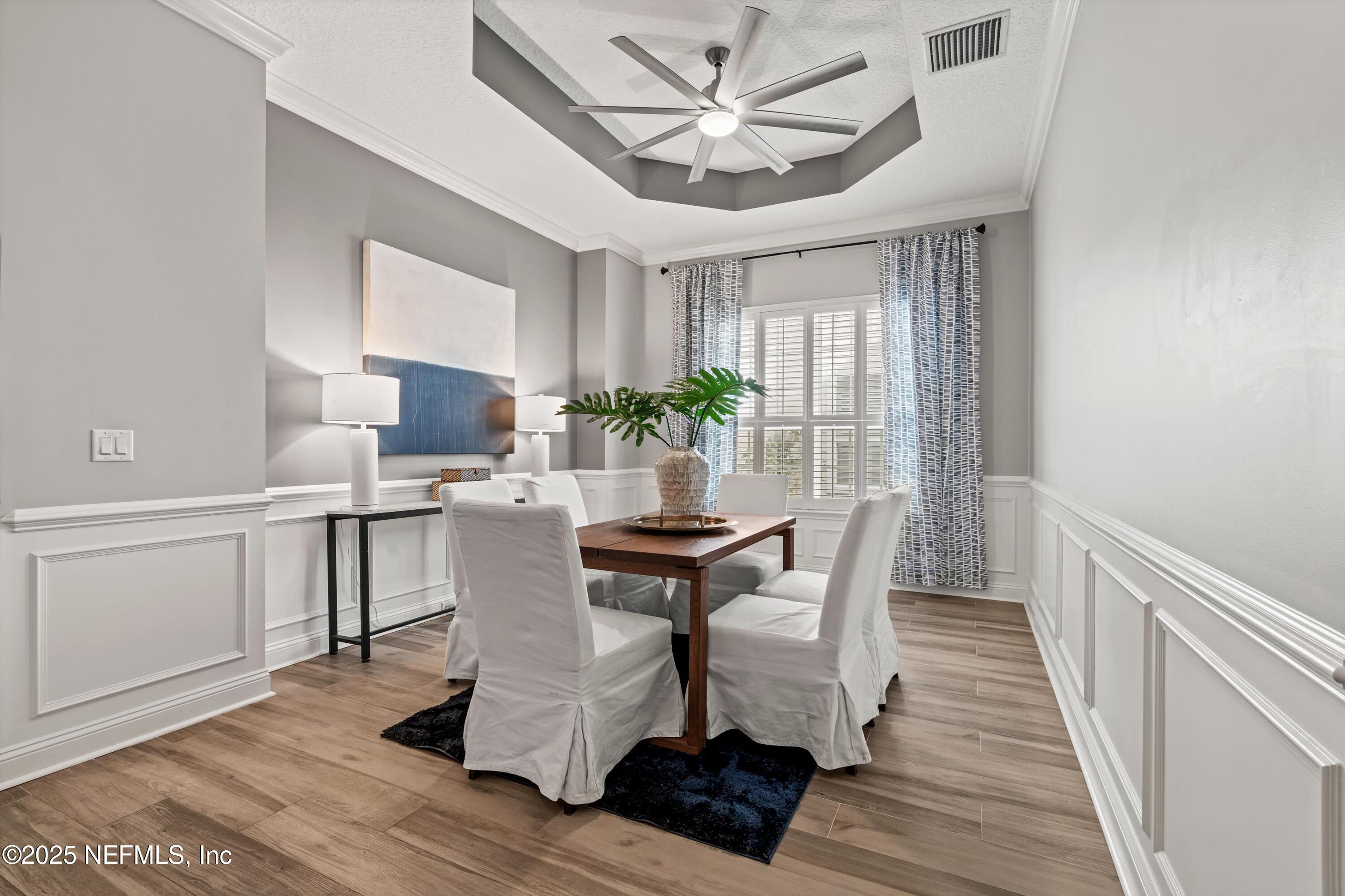 30 PELICAN POINTE Road