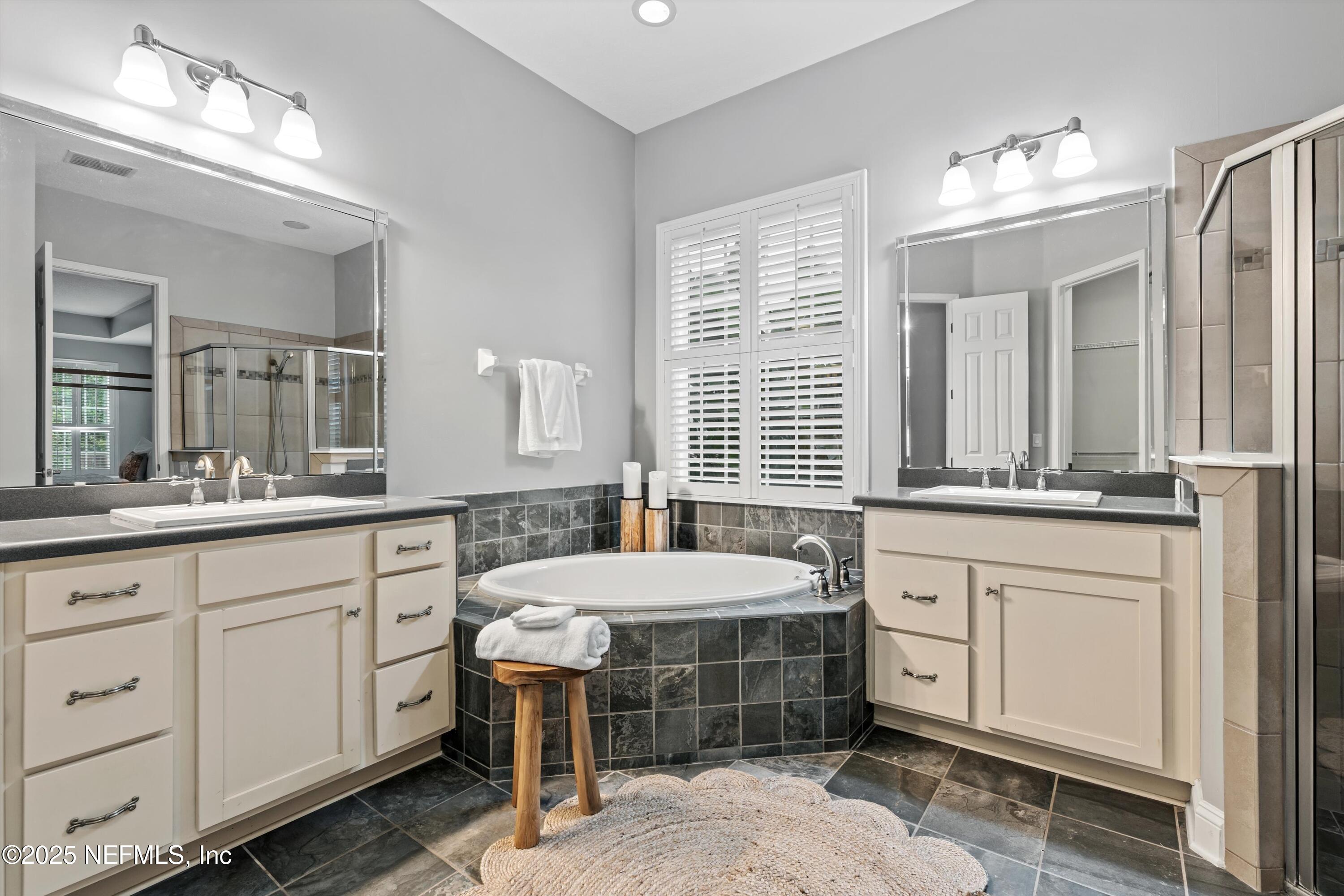 30 PELICAN POINTE Road