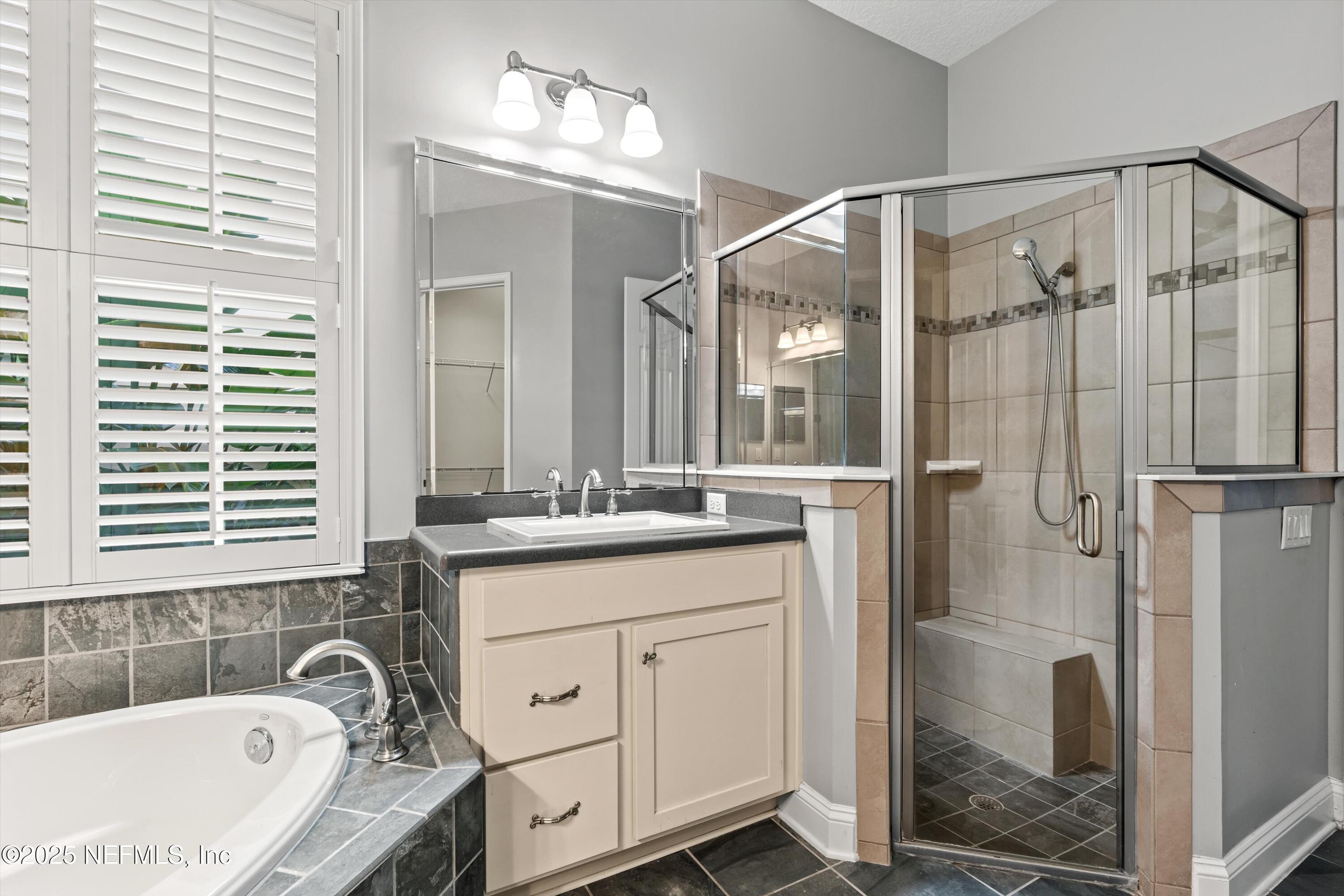 30 PELICAN POINTE Road