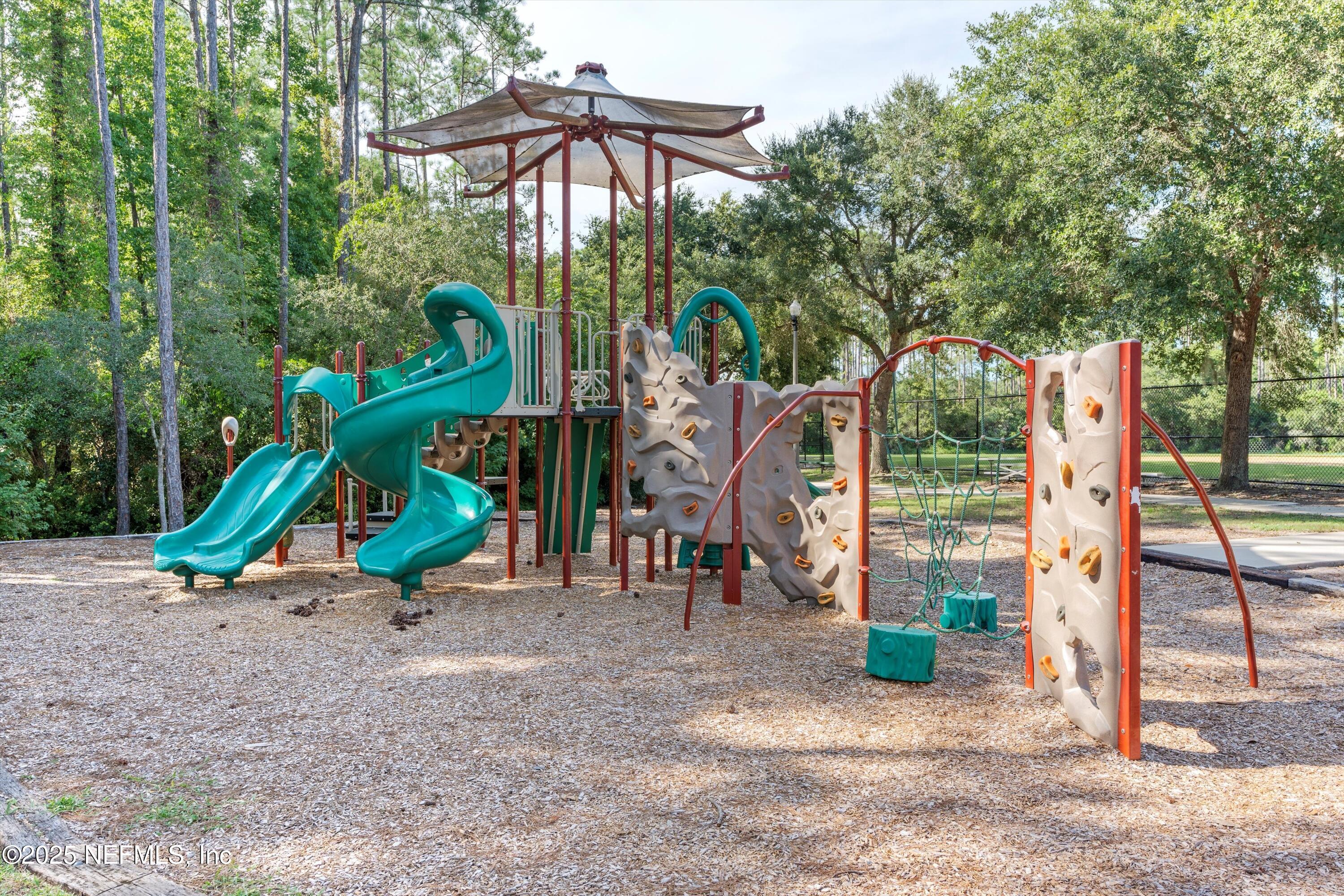 30 PELICAN POINTE Road