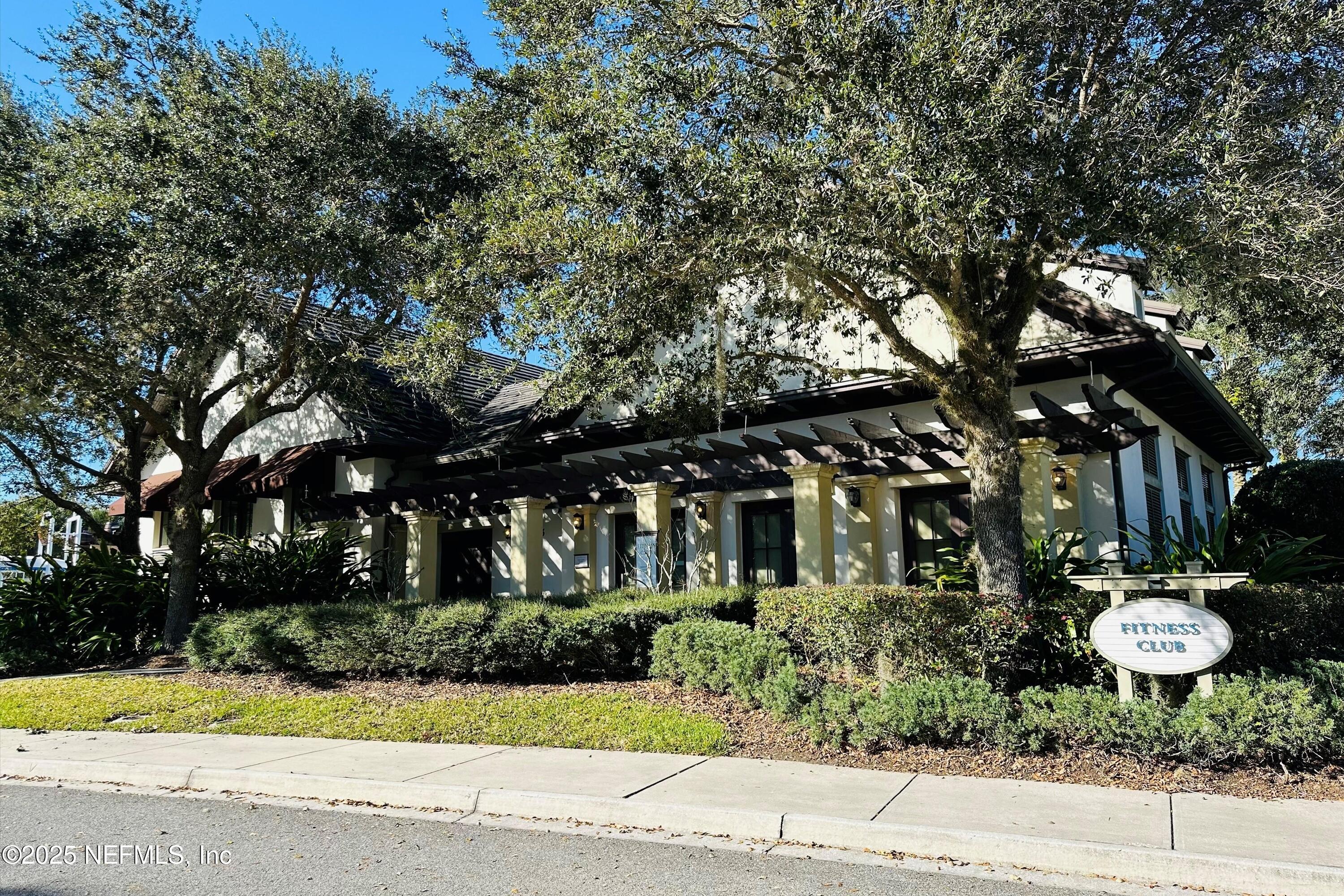 30 PELICAN POINTE Road