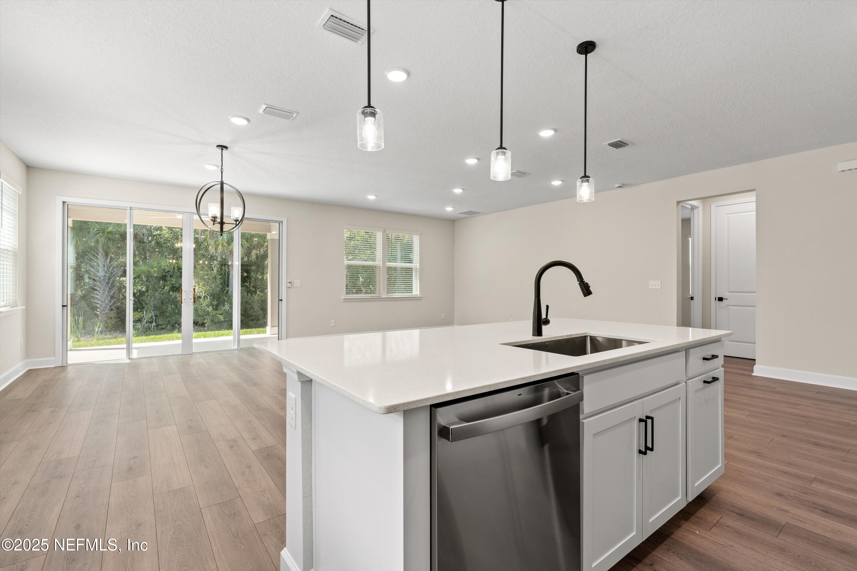 916 LIGHTSEY XING Lane, St. Augustine