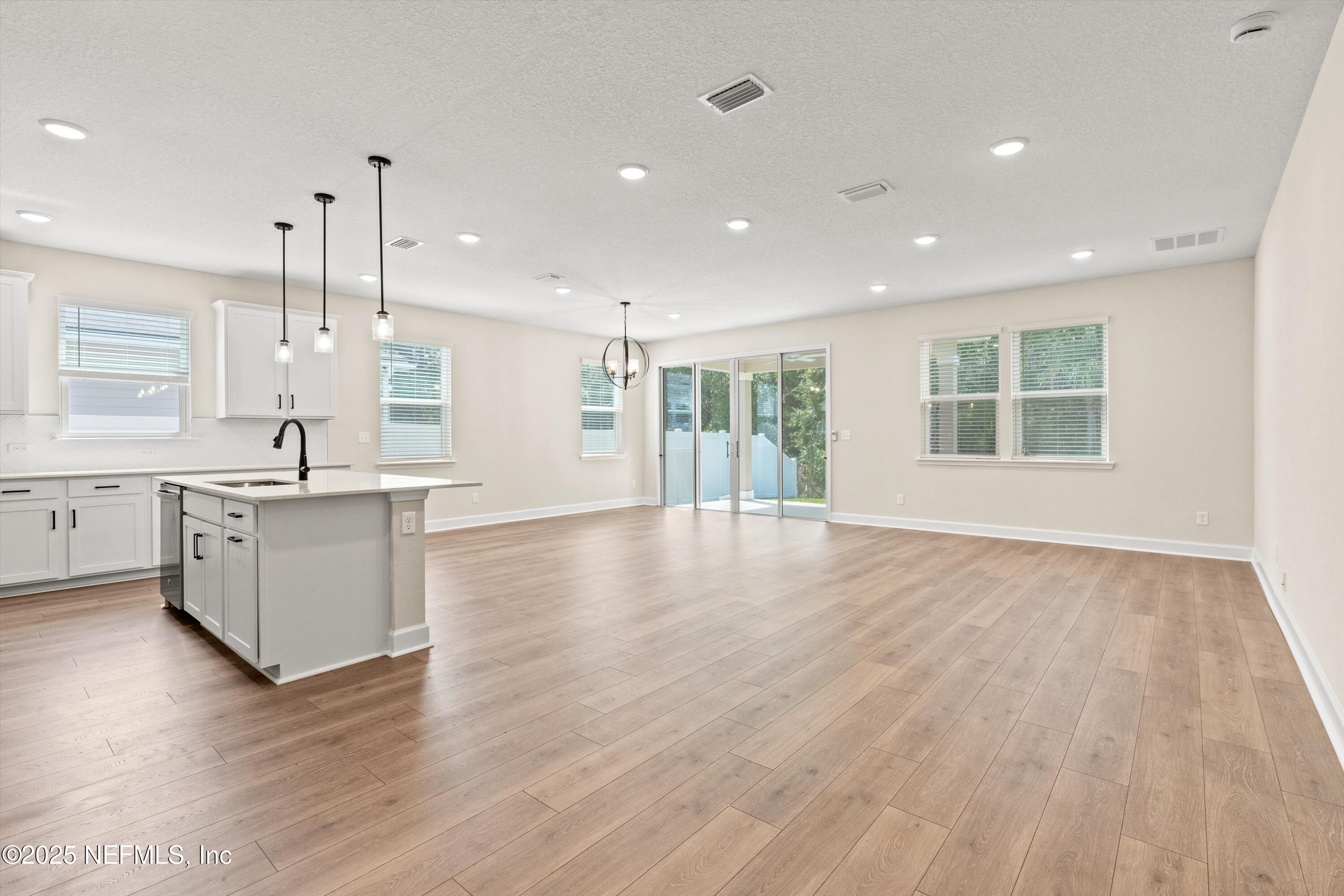 916 LIGHTSEY XING Lane, St. Augustine