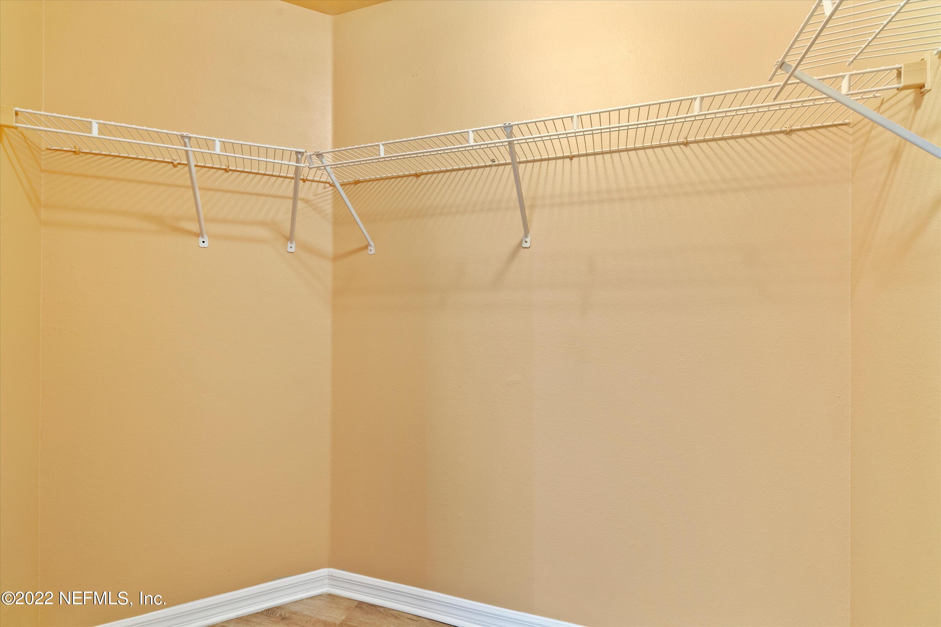 3591 KERNAN Boulevard, 621