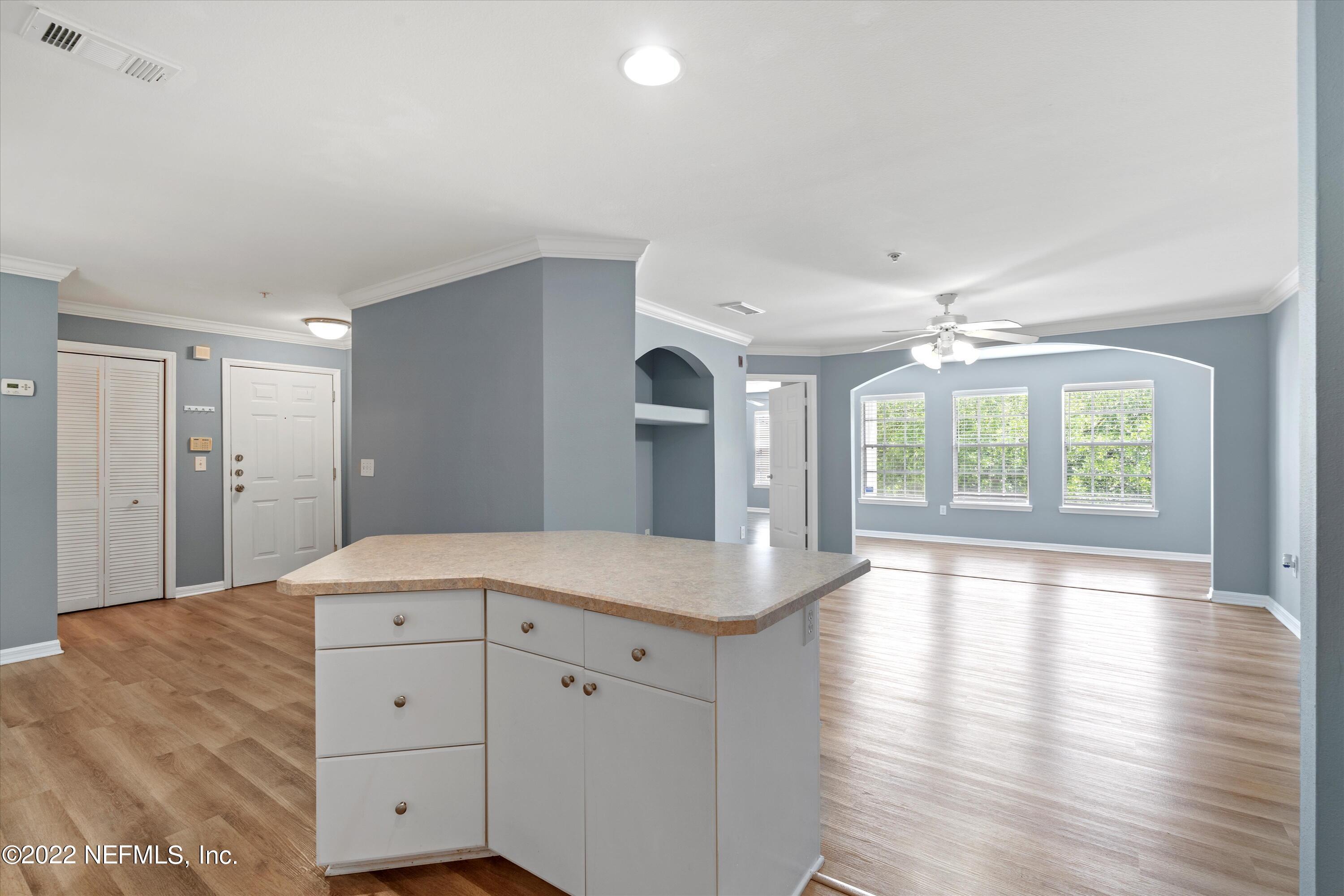 3591 KERNAN Boulevard, 621