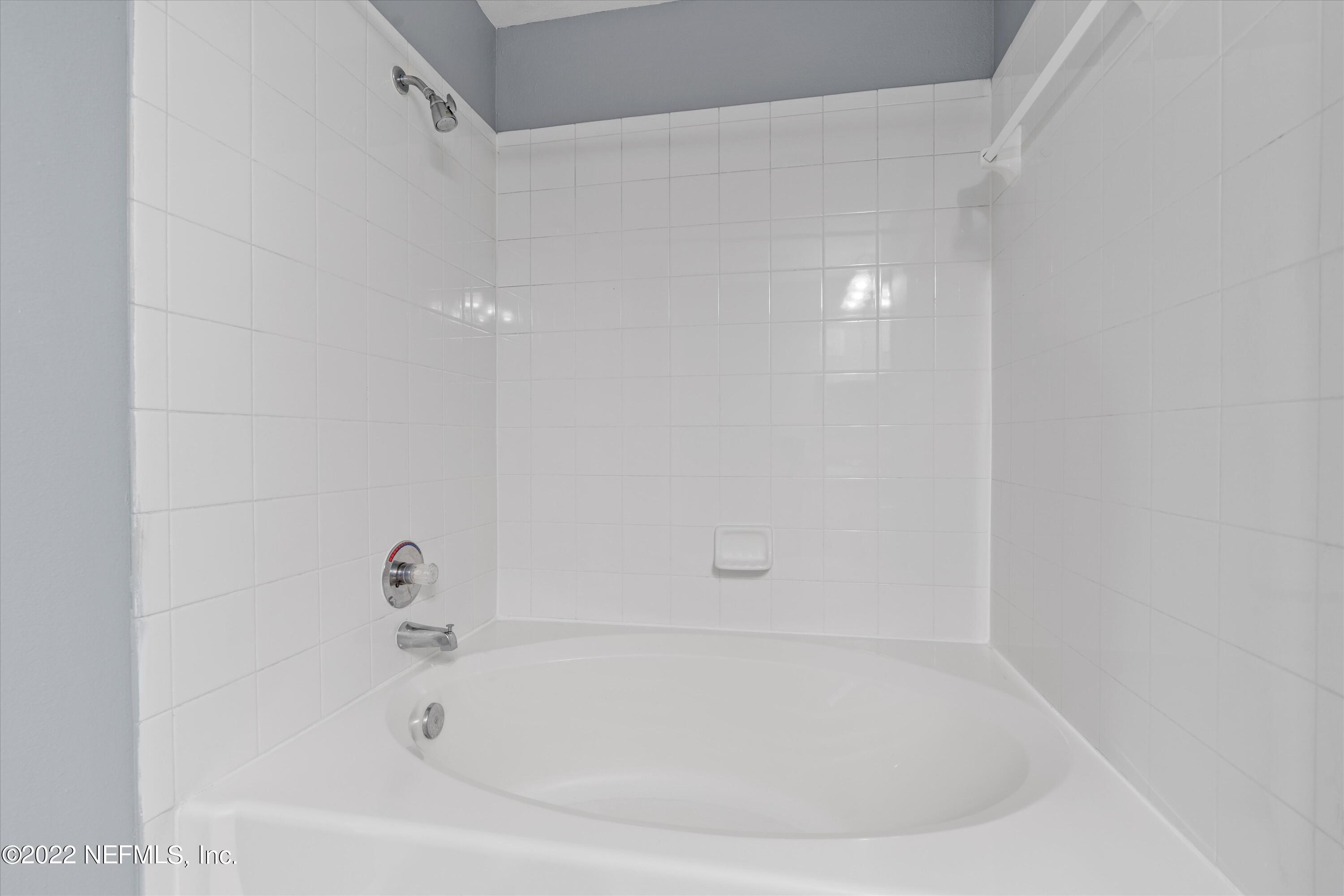 3591 KERNAN Boulevard, 621