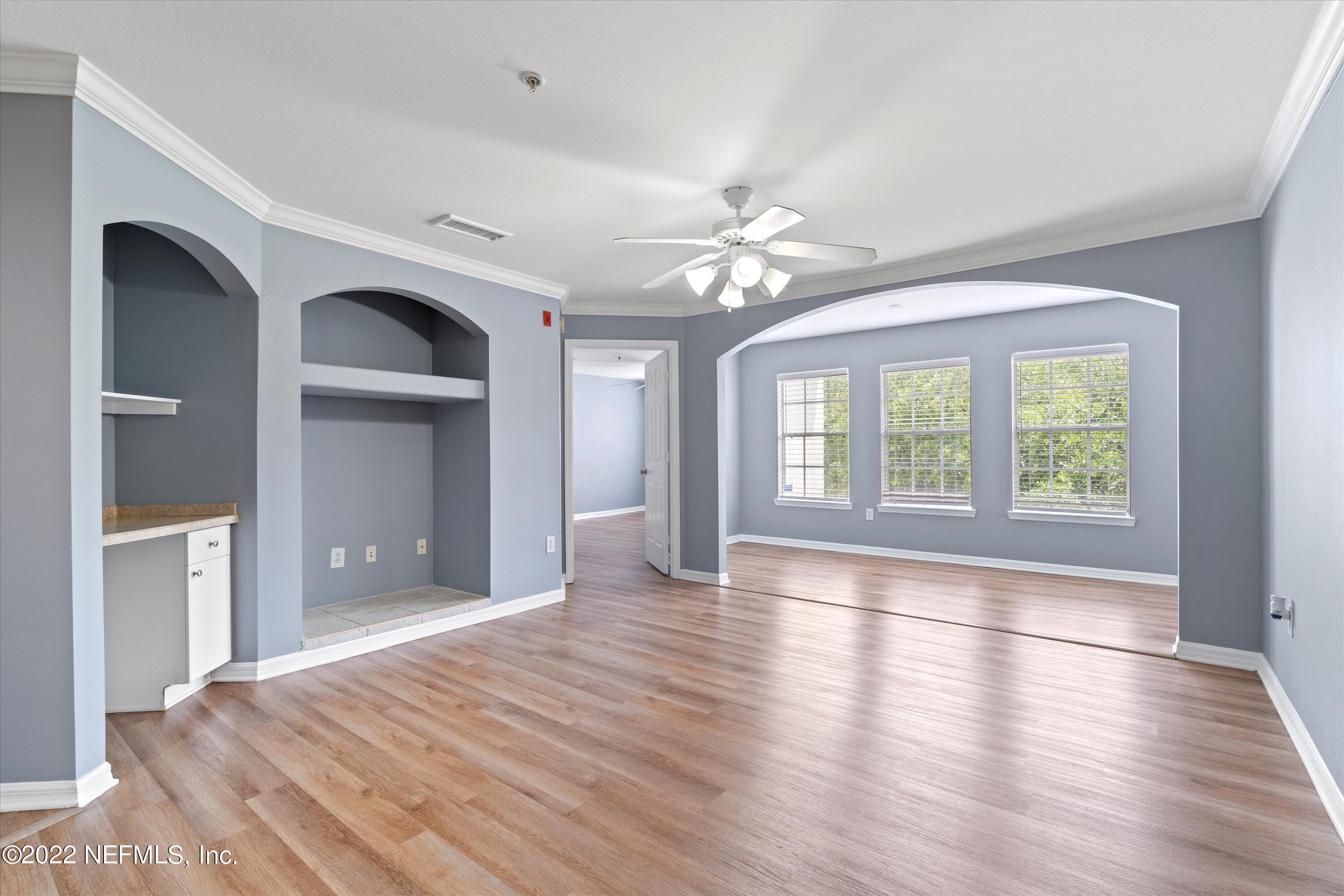 3591 KERNAN Boulevard, 621