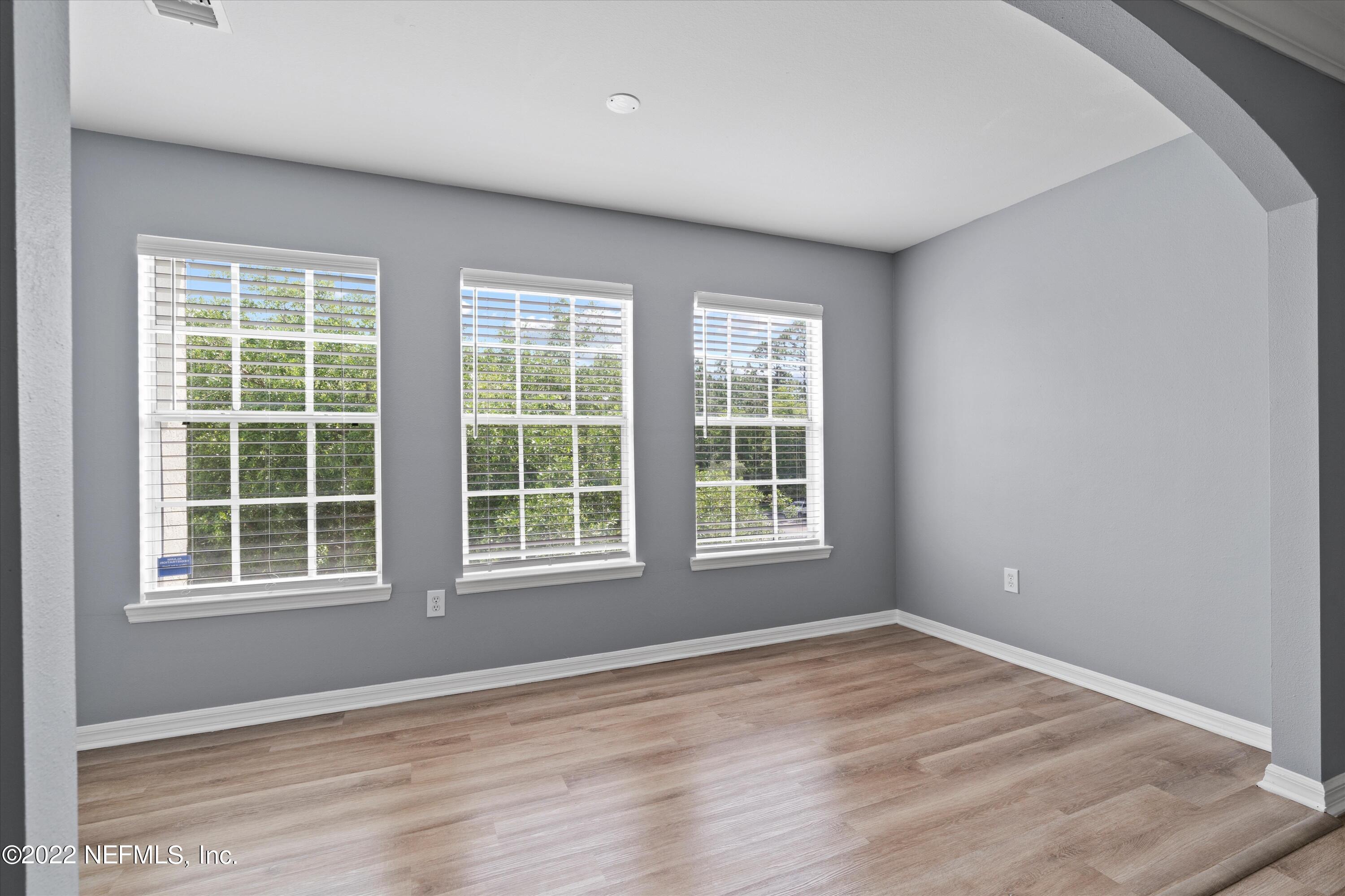 3591 KERNAN Boulevard, 621