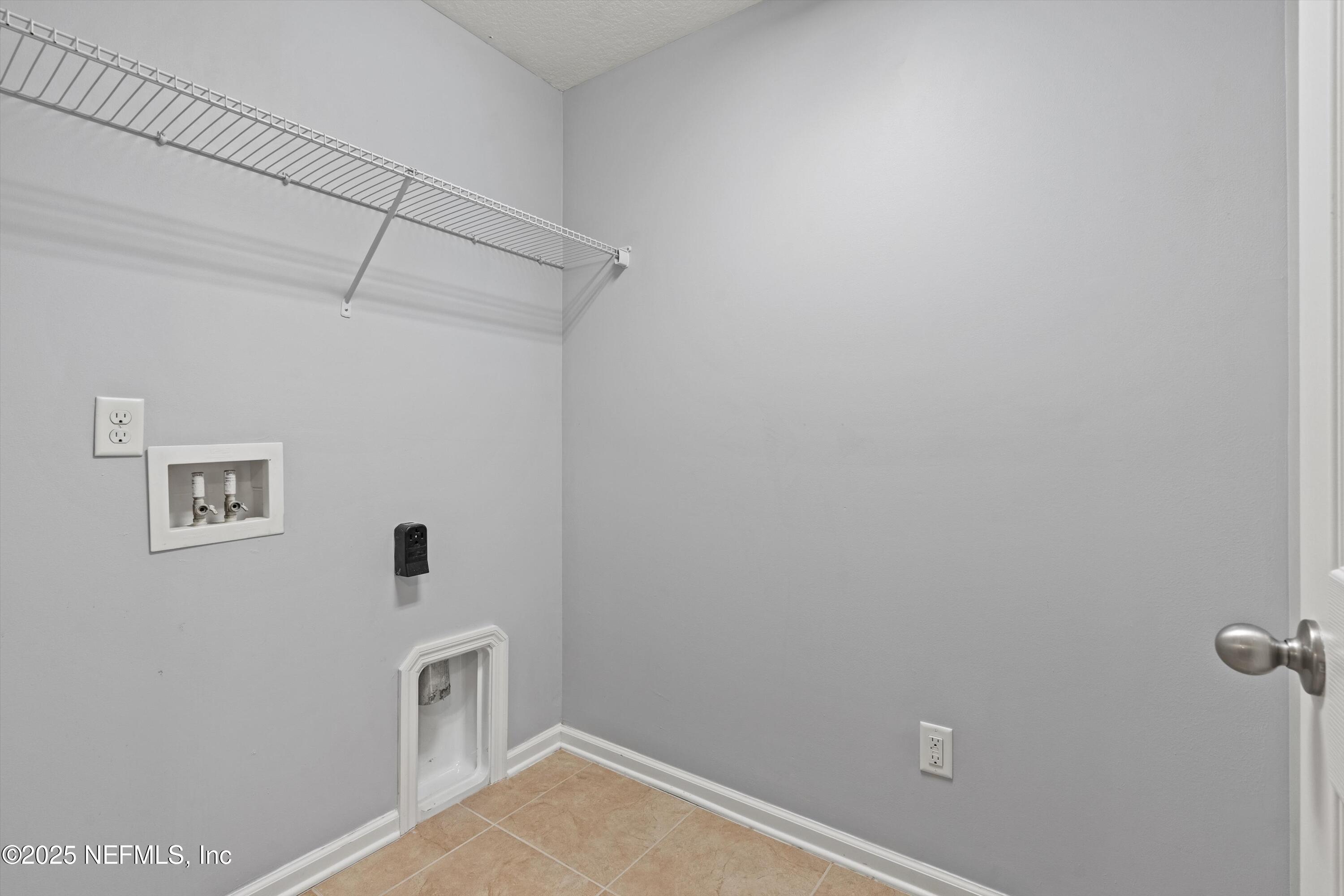 221 ADELANTO Avenue, St. Augustine