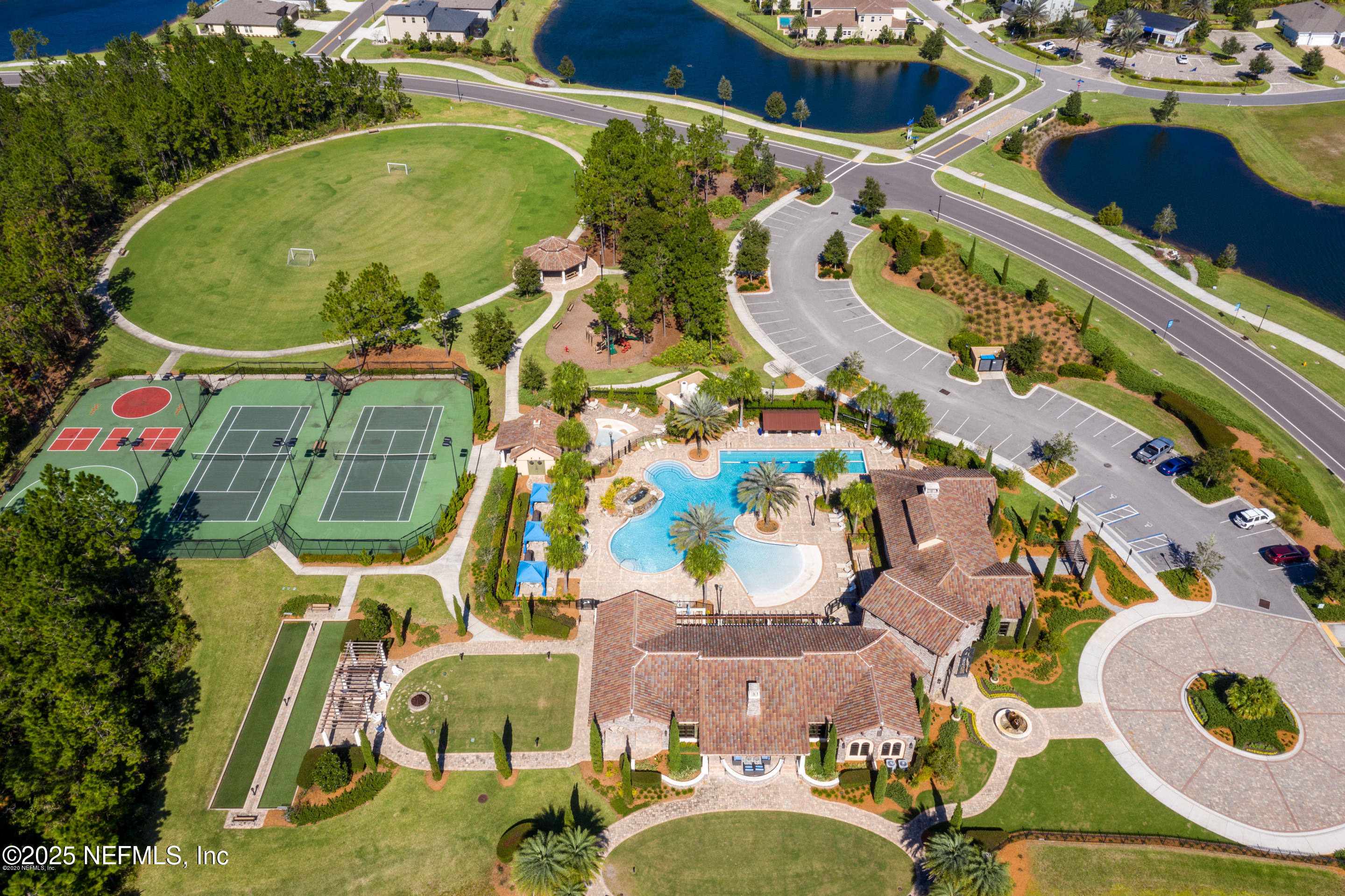 102 STARLIS Place, St. Johns