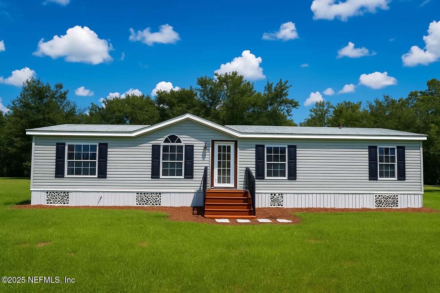 1677 E BROWNLEE Street