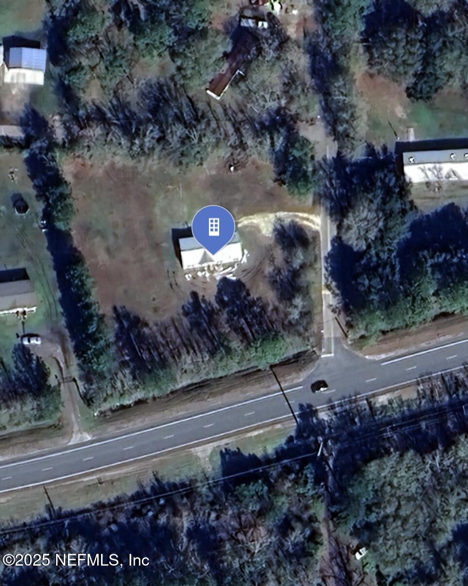 1677 E BROWNLEE Street