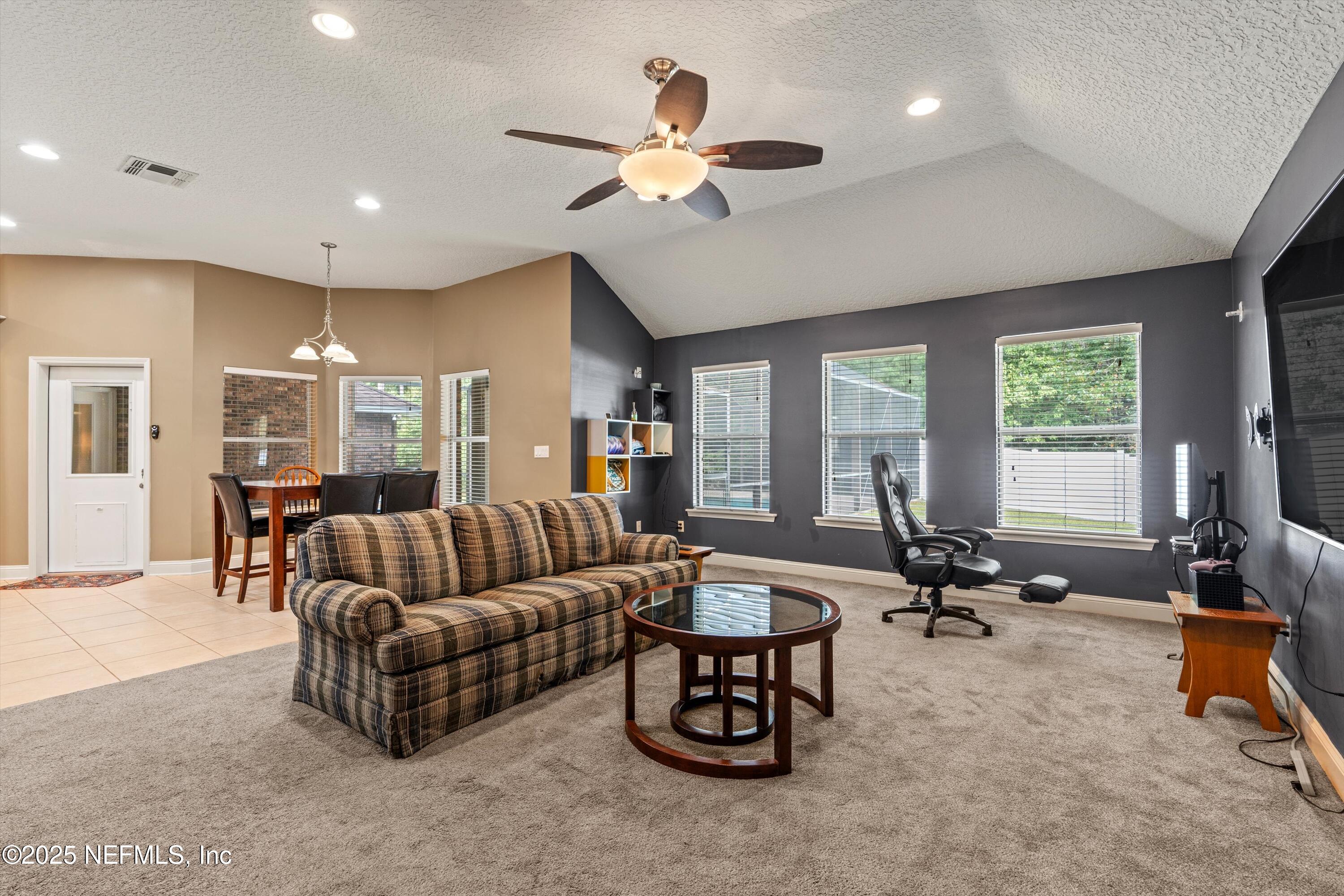 11279 SADDLE CREST Way