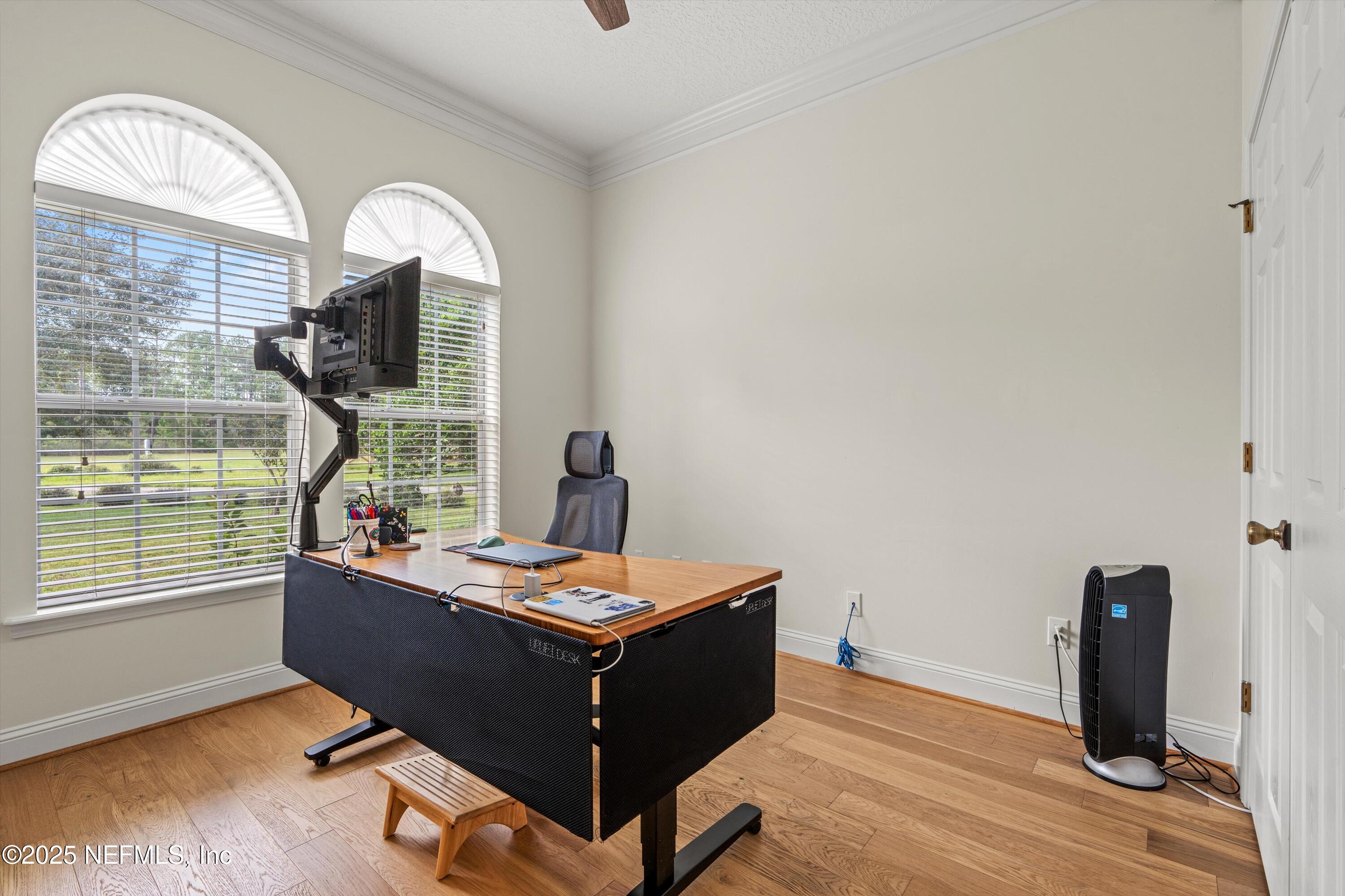 11279 SADDLE CREST Way