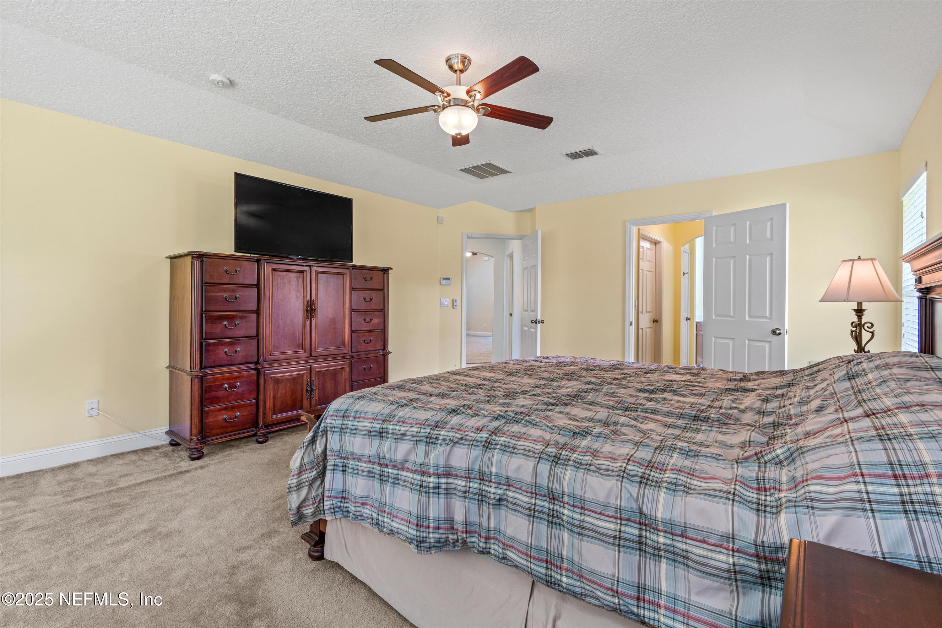 11279 SADDLE CREST Way