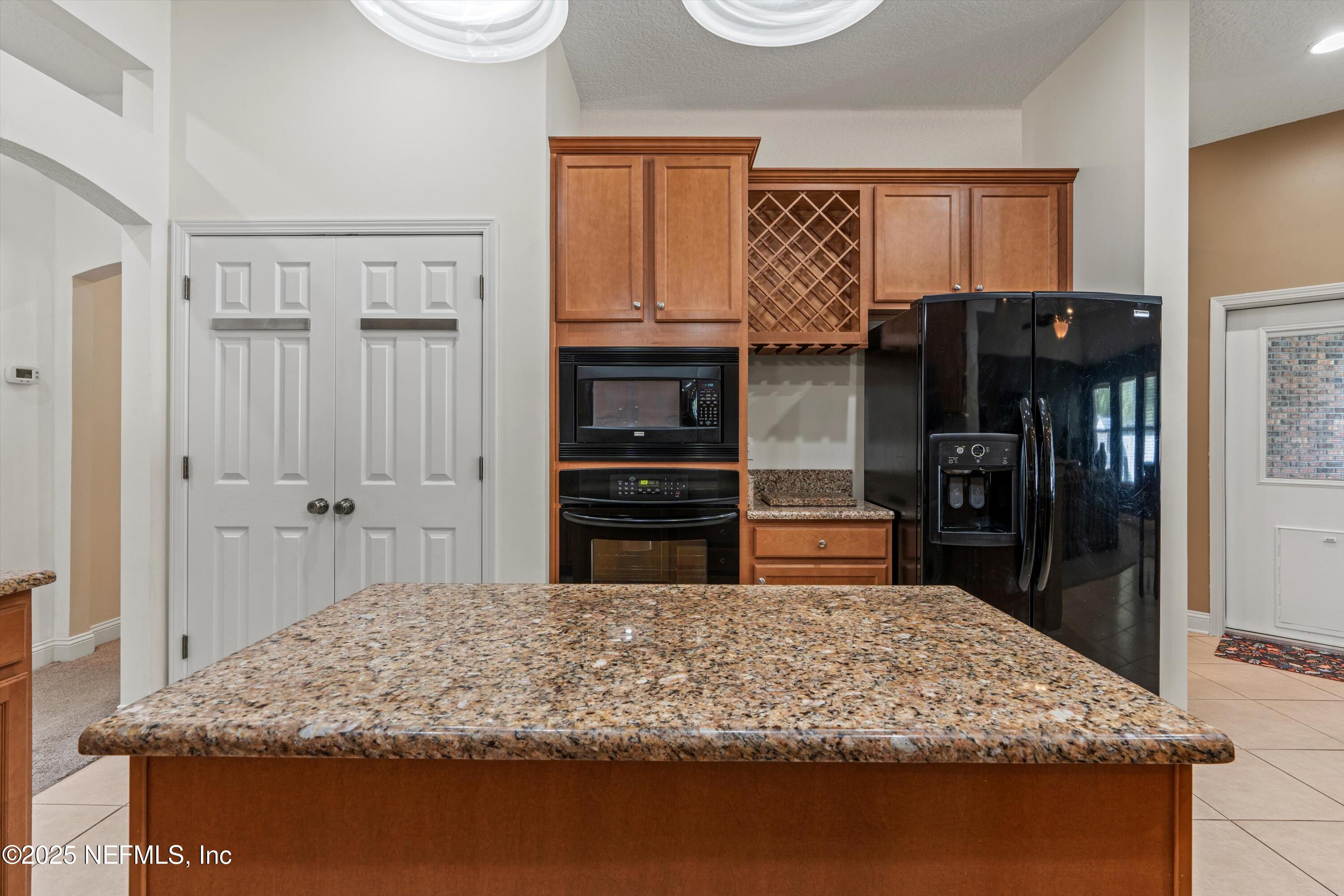 11279 SADDLE CREST Way