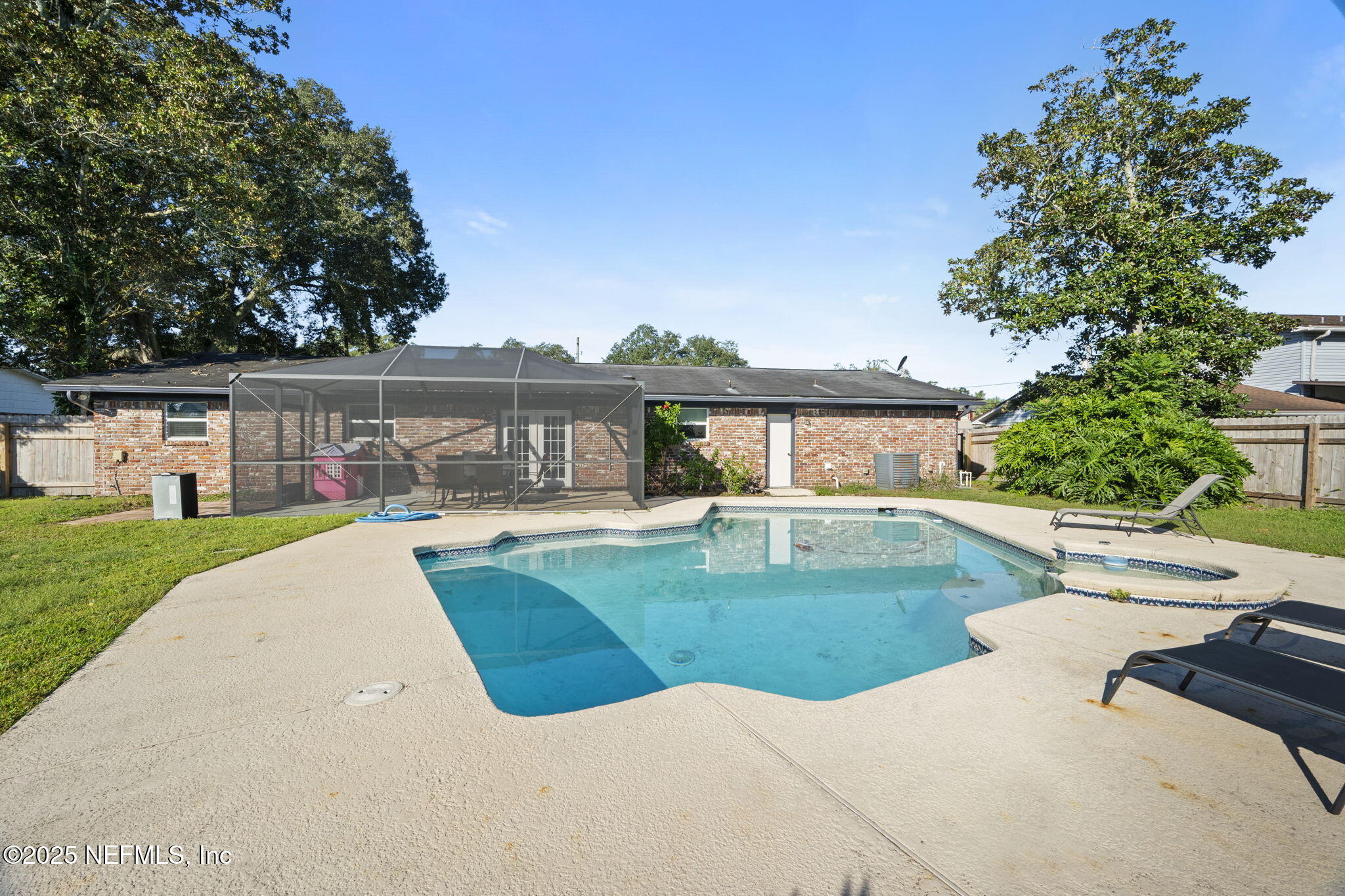8827 BRIERWOOD Road