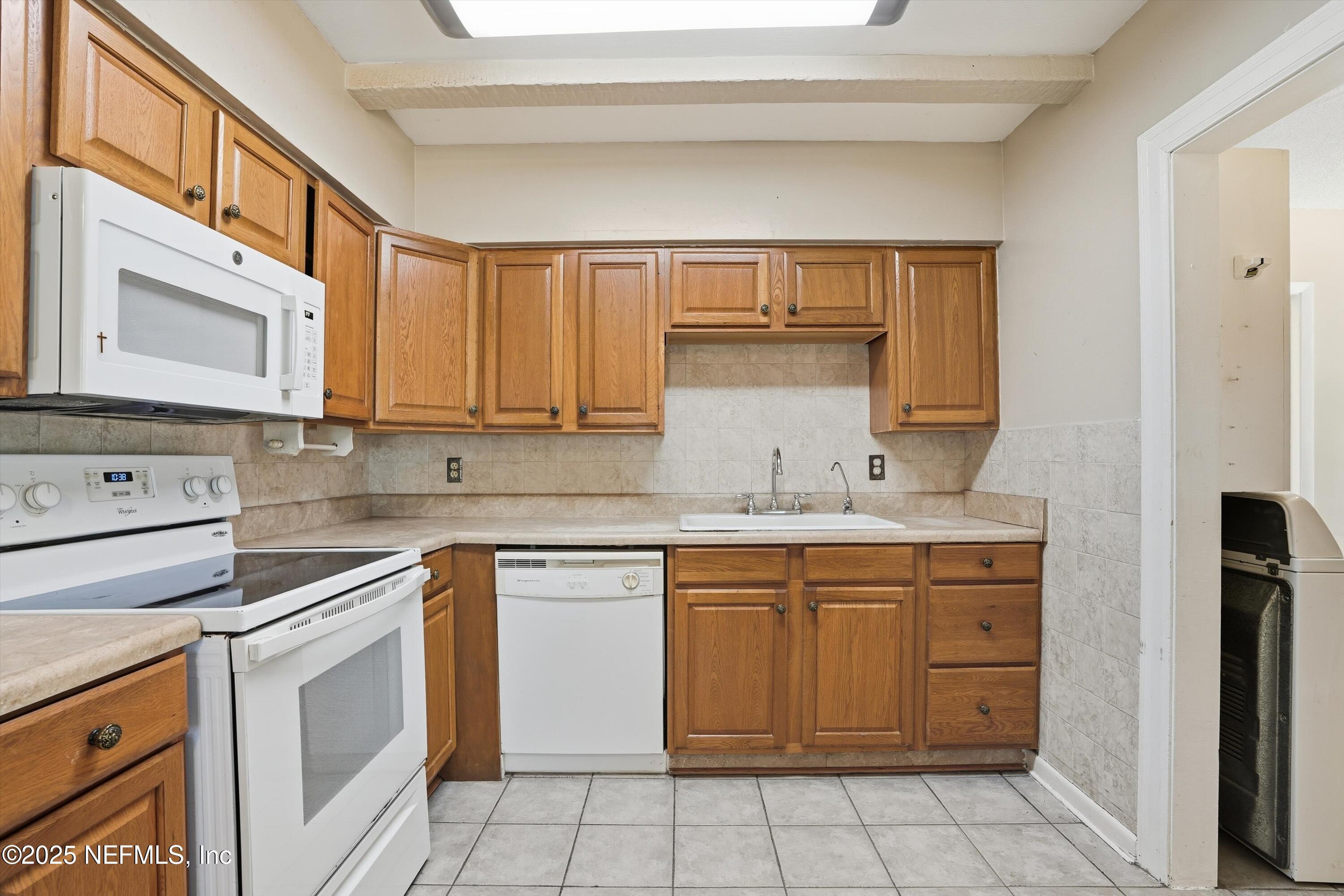 1546 RIVER HILLS Circle W, Jacksonville