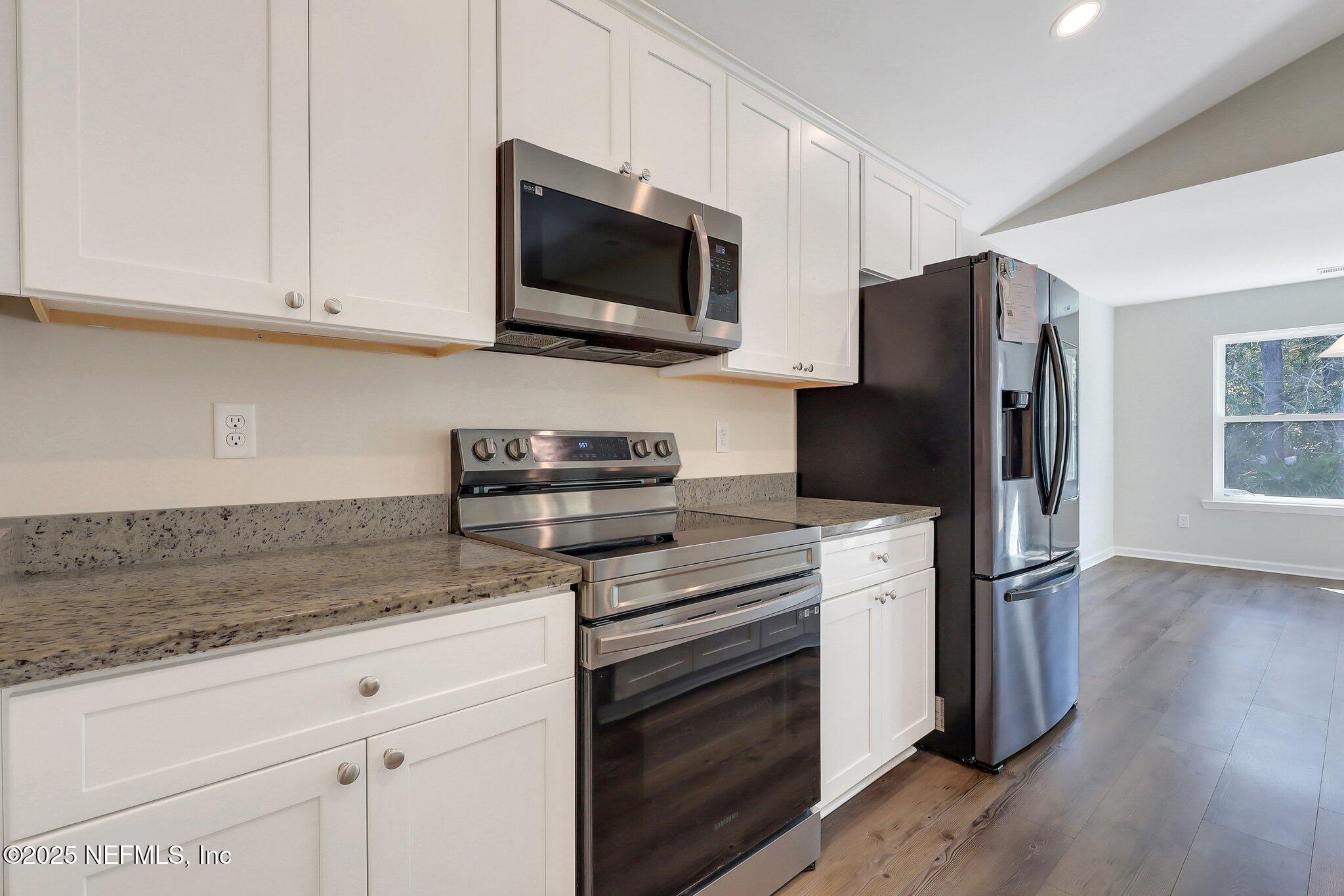 56 HAYDEN Drive, St. Marys