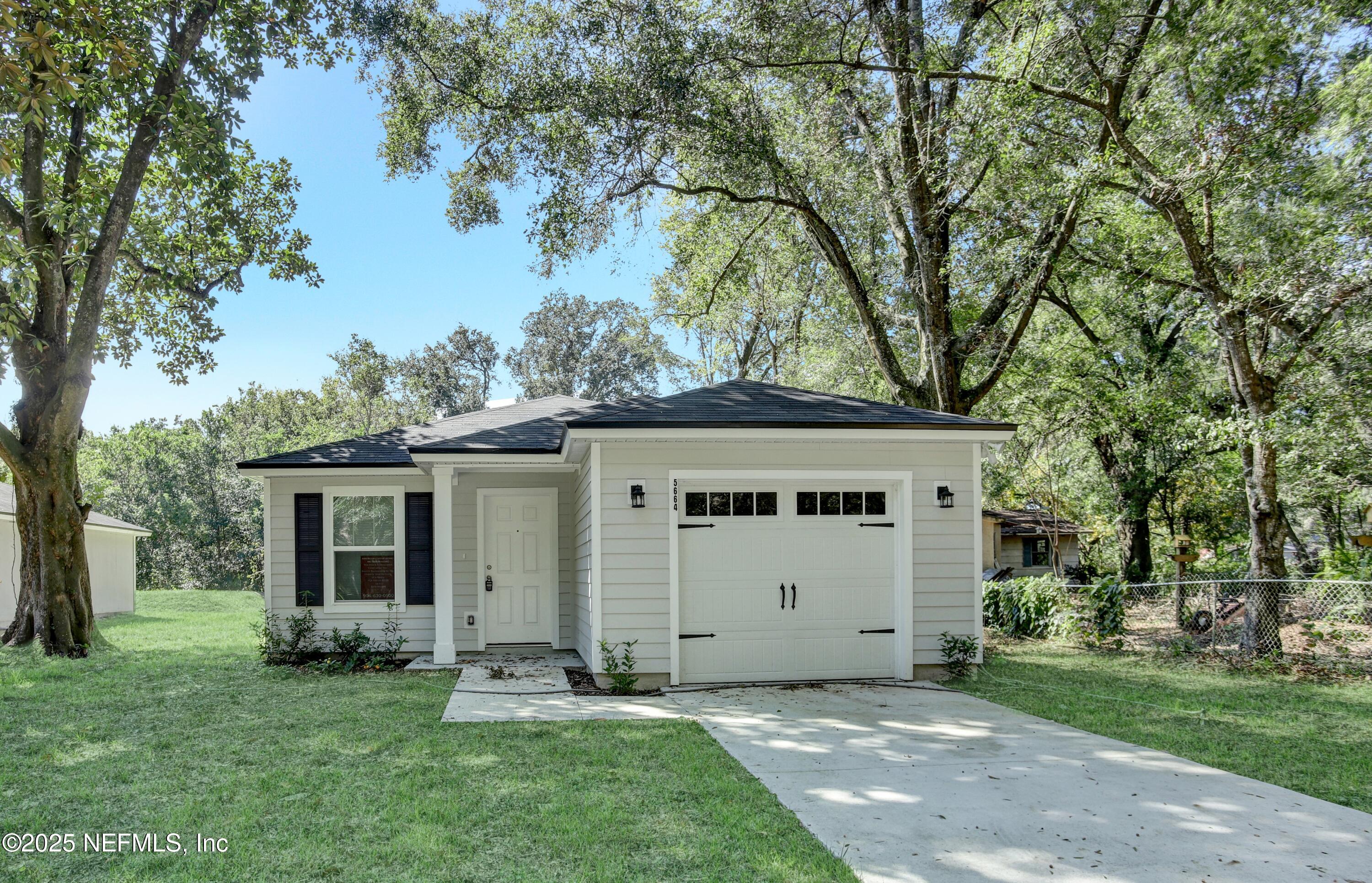 5664 DOEBOY Street, Jacksonville