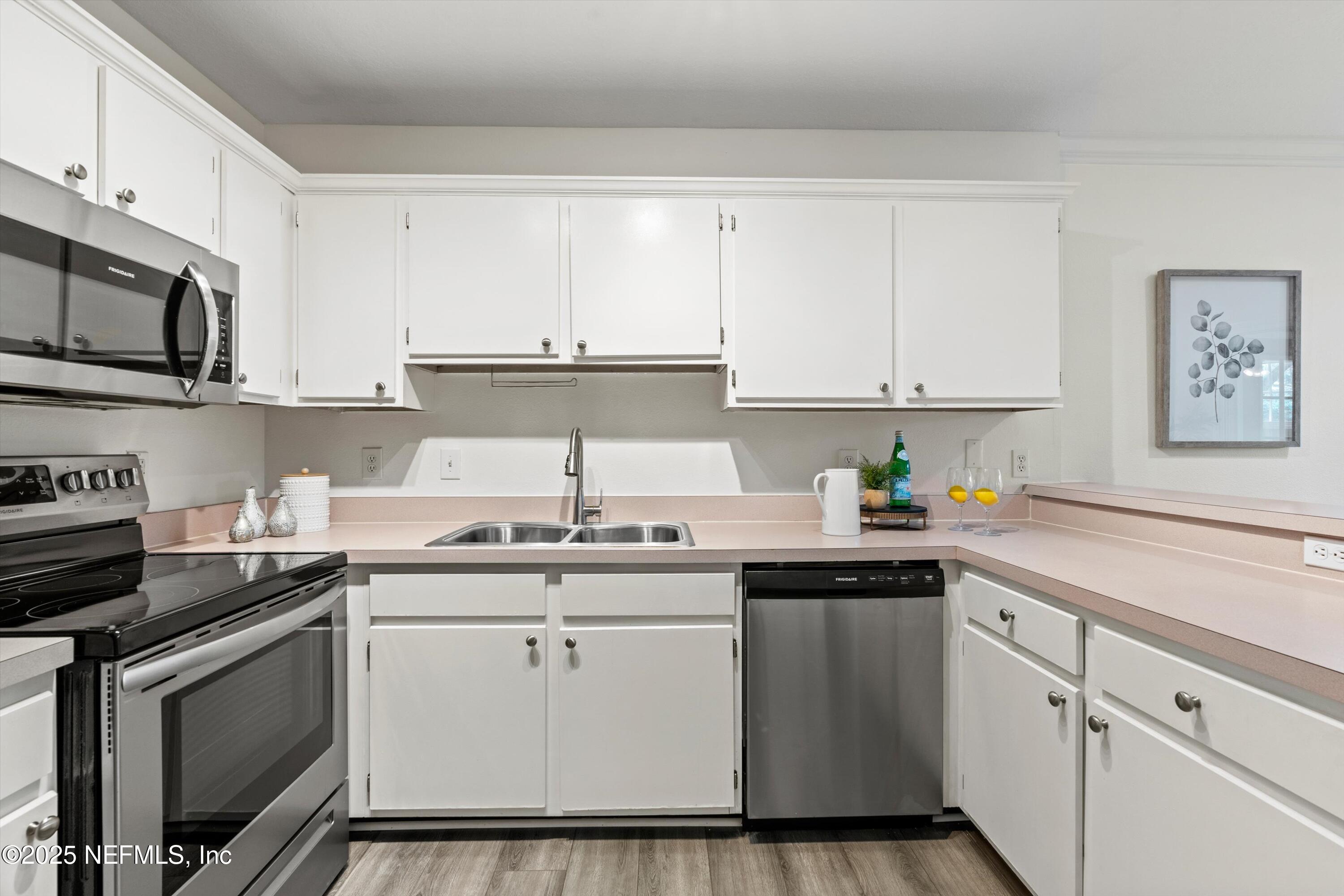 1655-A THE GREENS Way, 3021