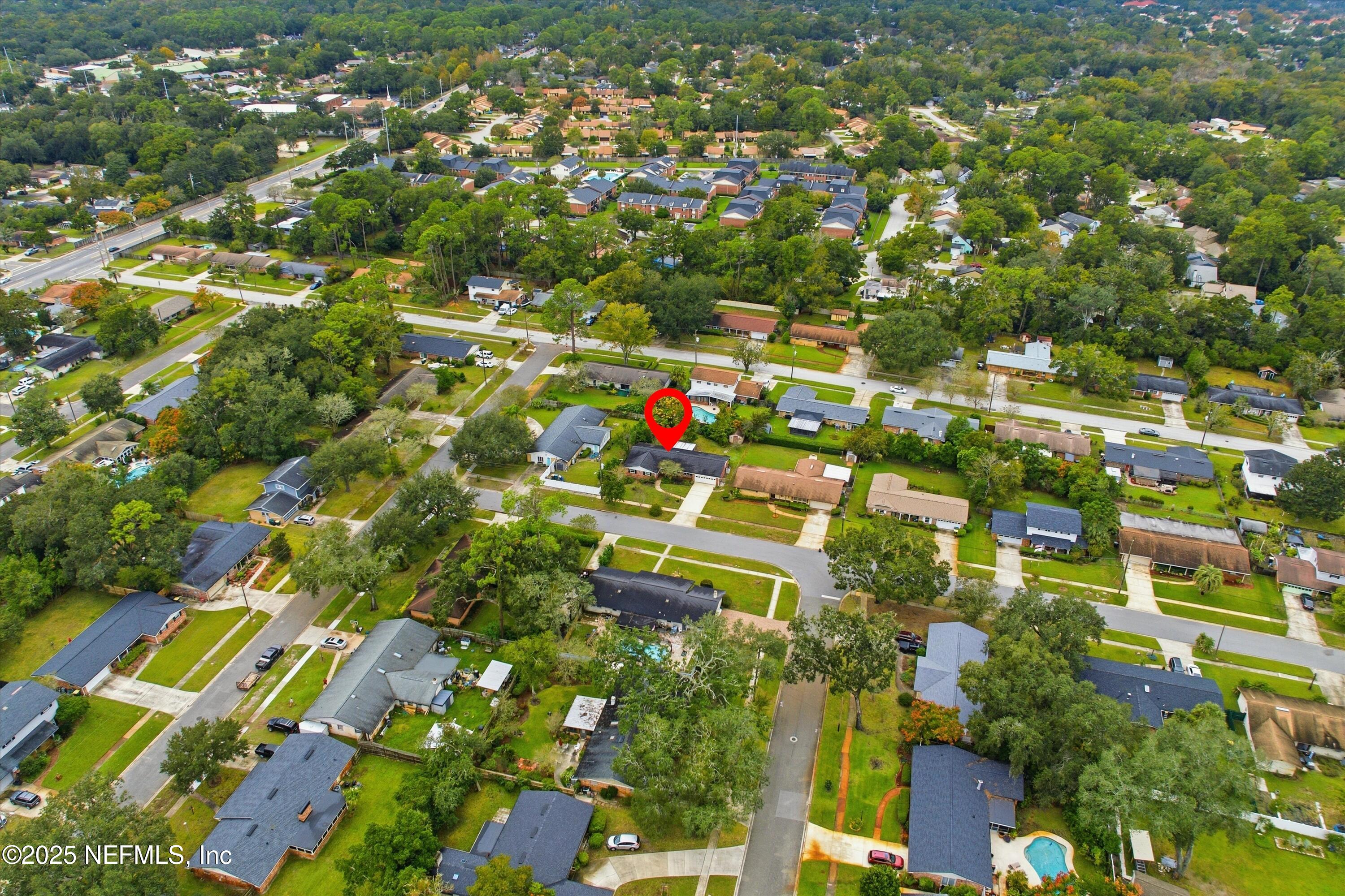 8648 LINCOLNSHIRE Road W