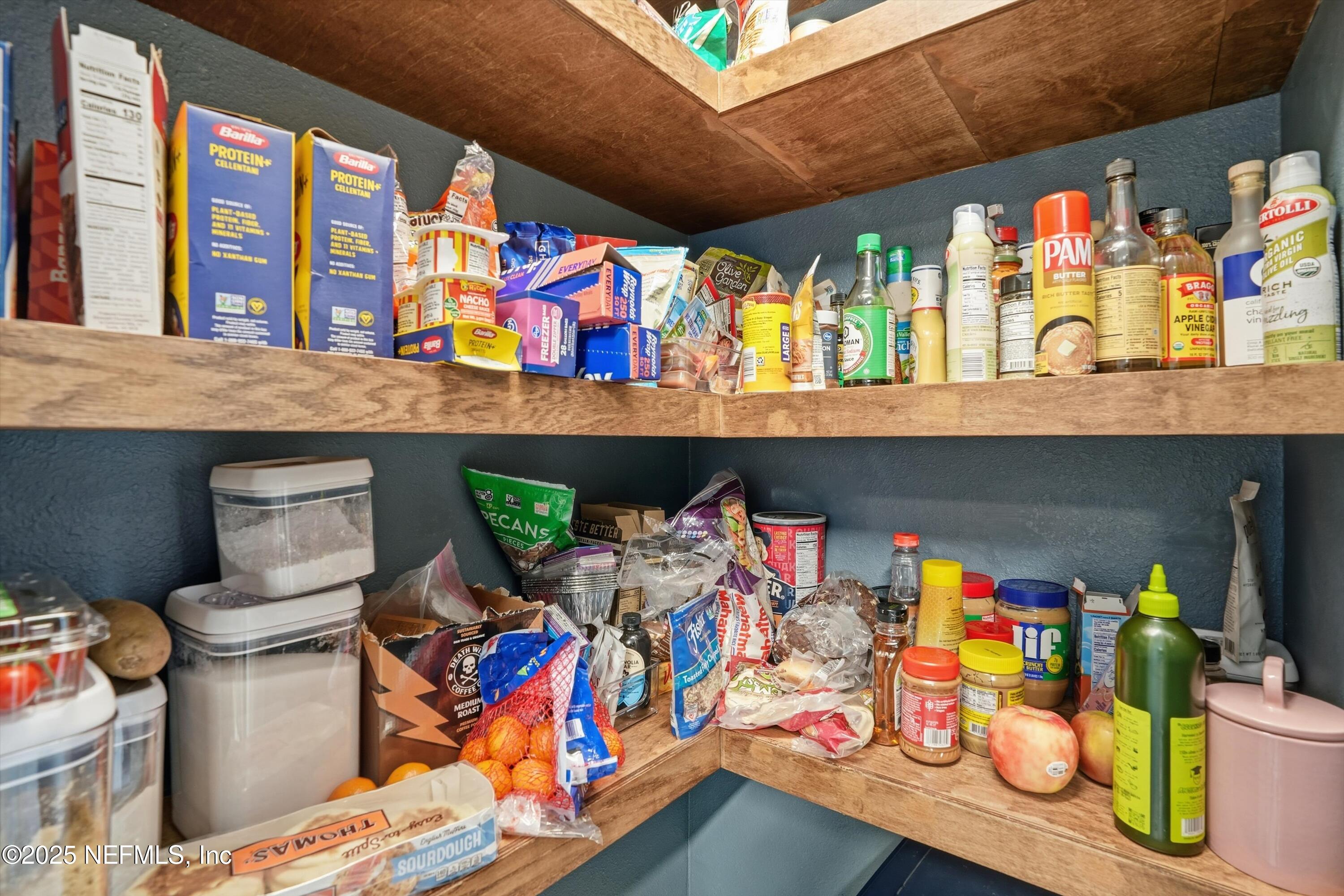 12597 CREEKSIDE MANOR Drive