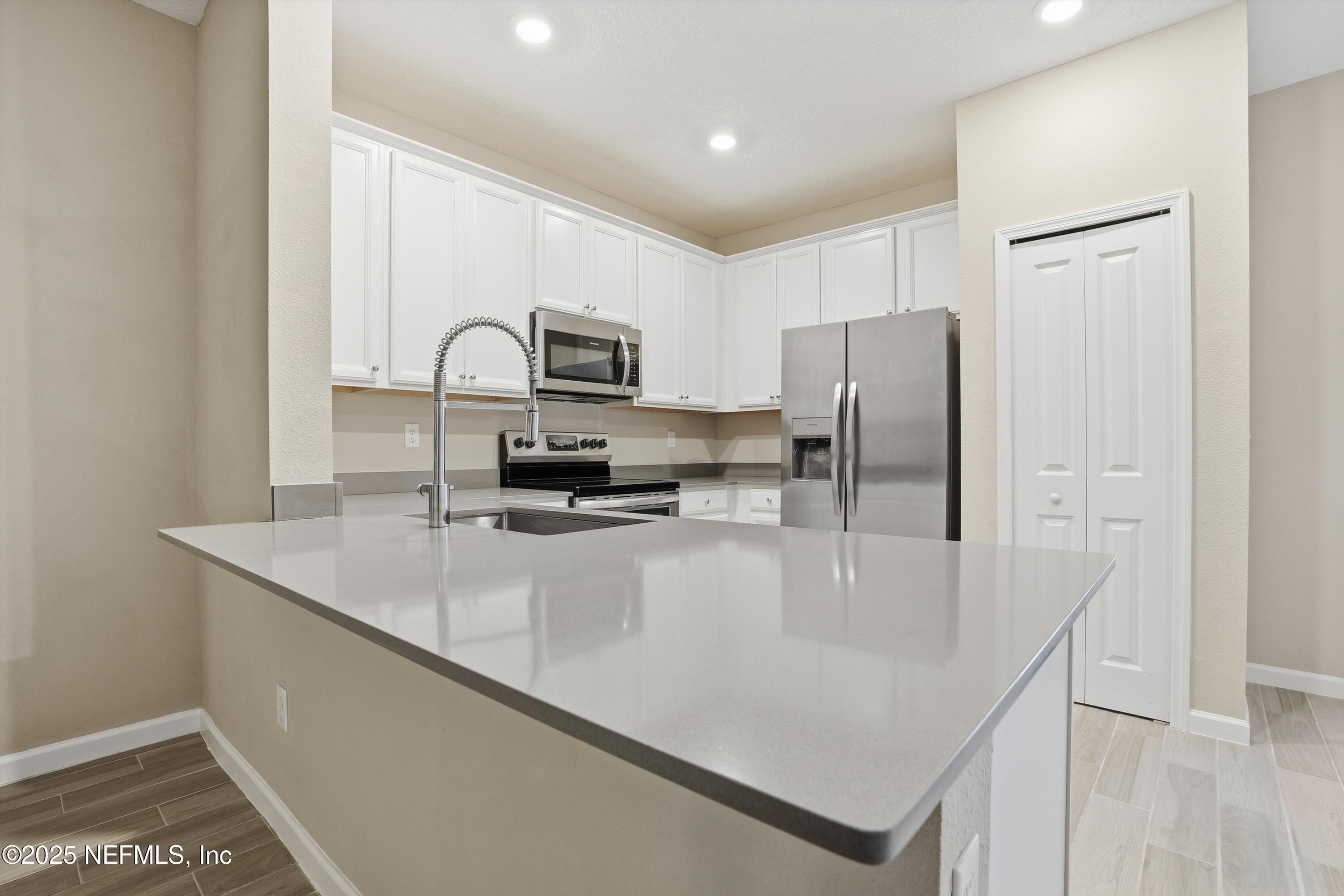 2595 SANDY DUNE Drive