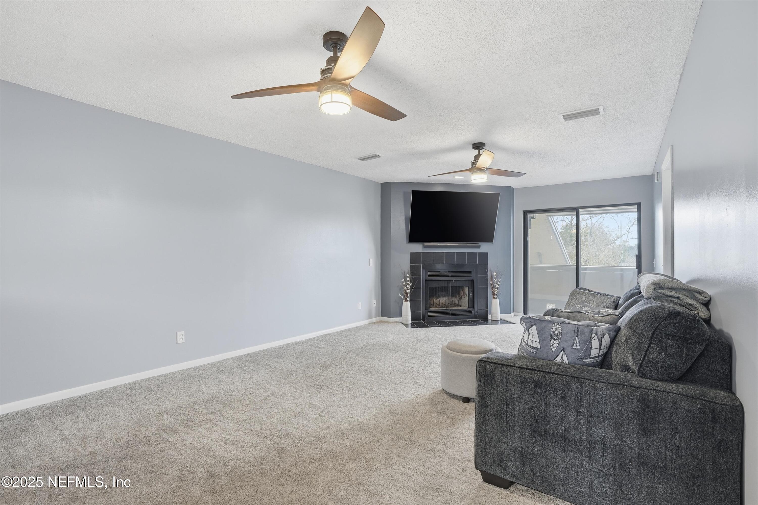 5615 SAN JUAN Avenue 309