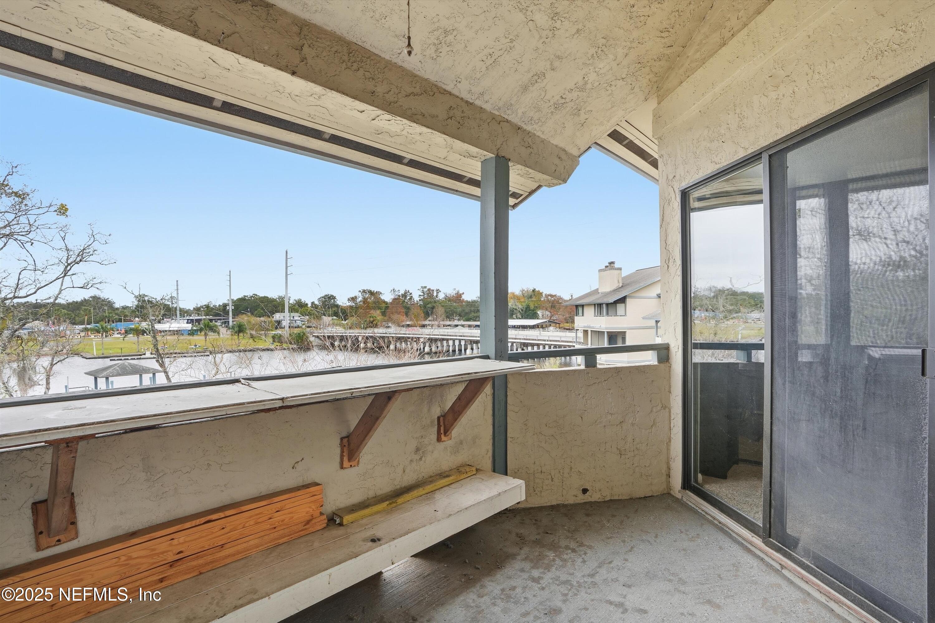 5615 SAN JUAN Avenue 309