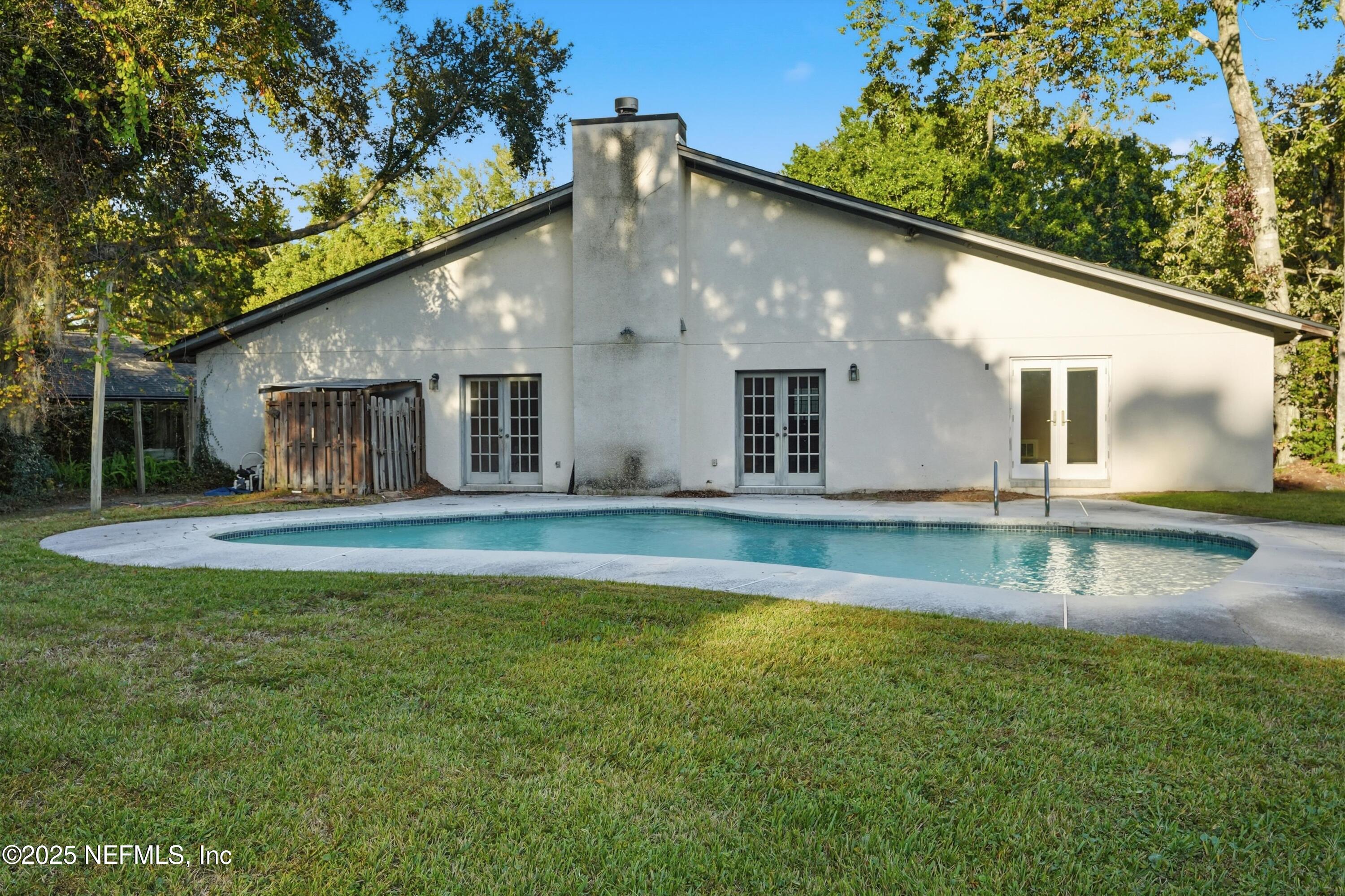 10340 NAKEMA Drive W