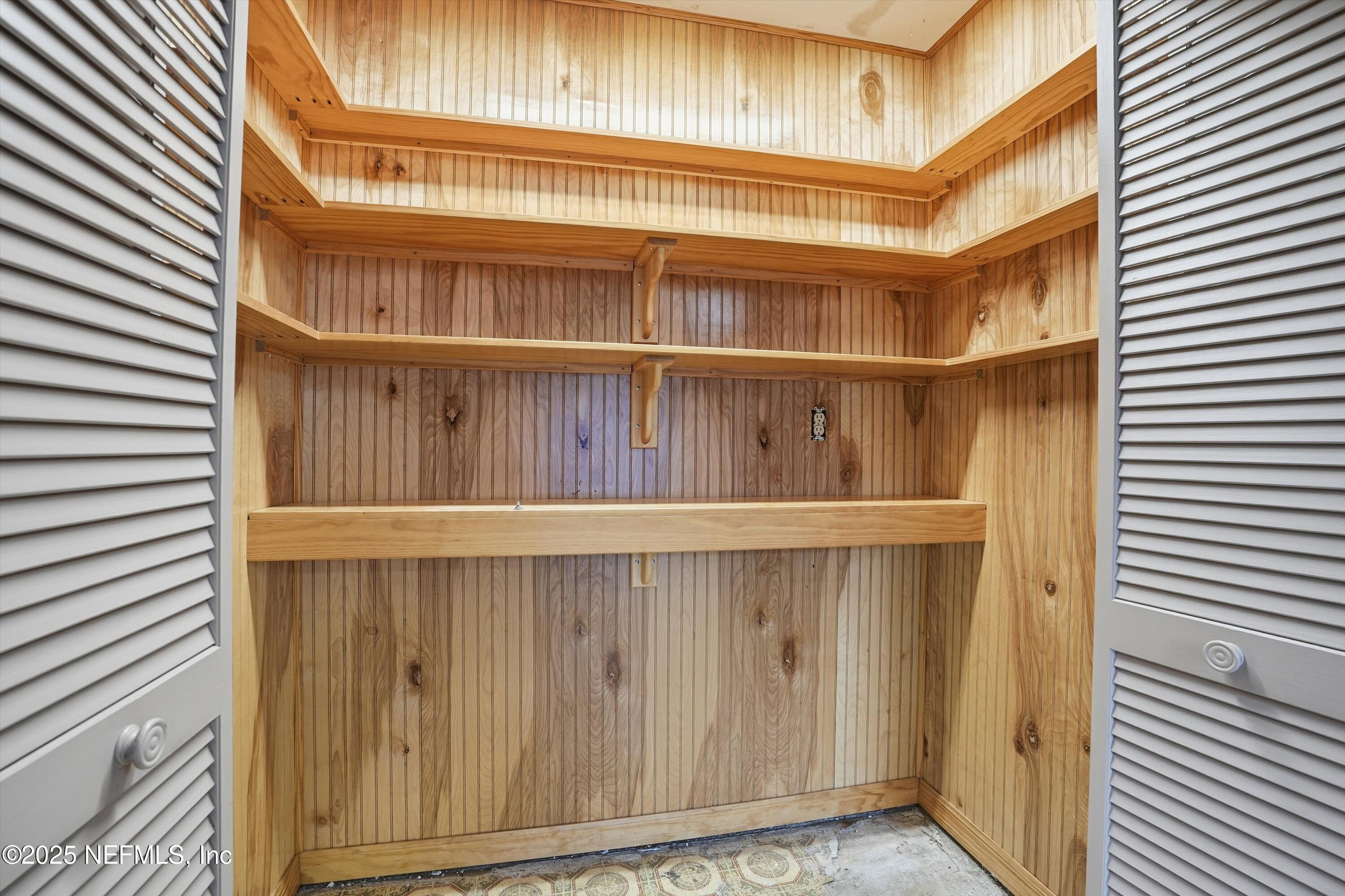 10340 NAKEMA Drive W