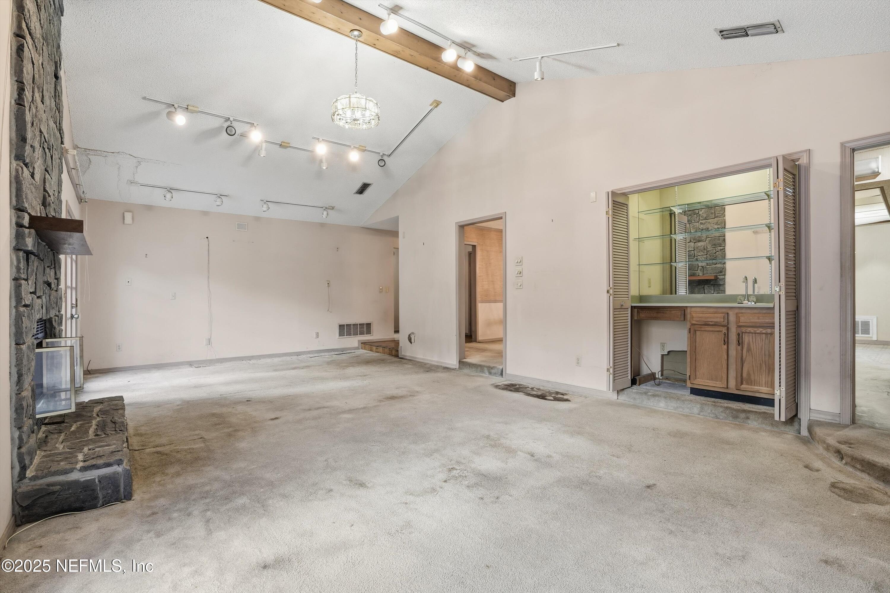 10340 NAKEMA Drive W