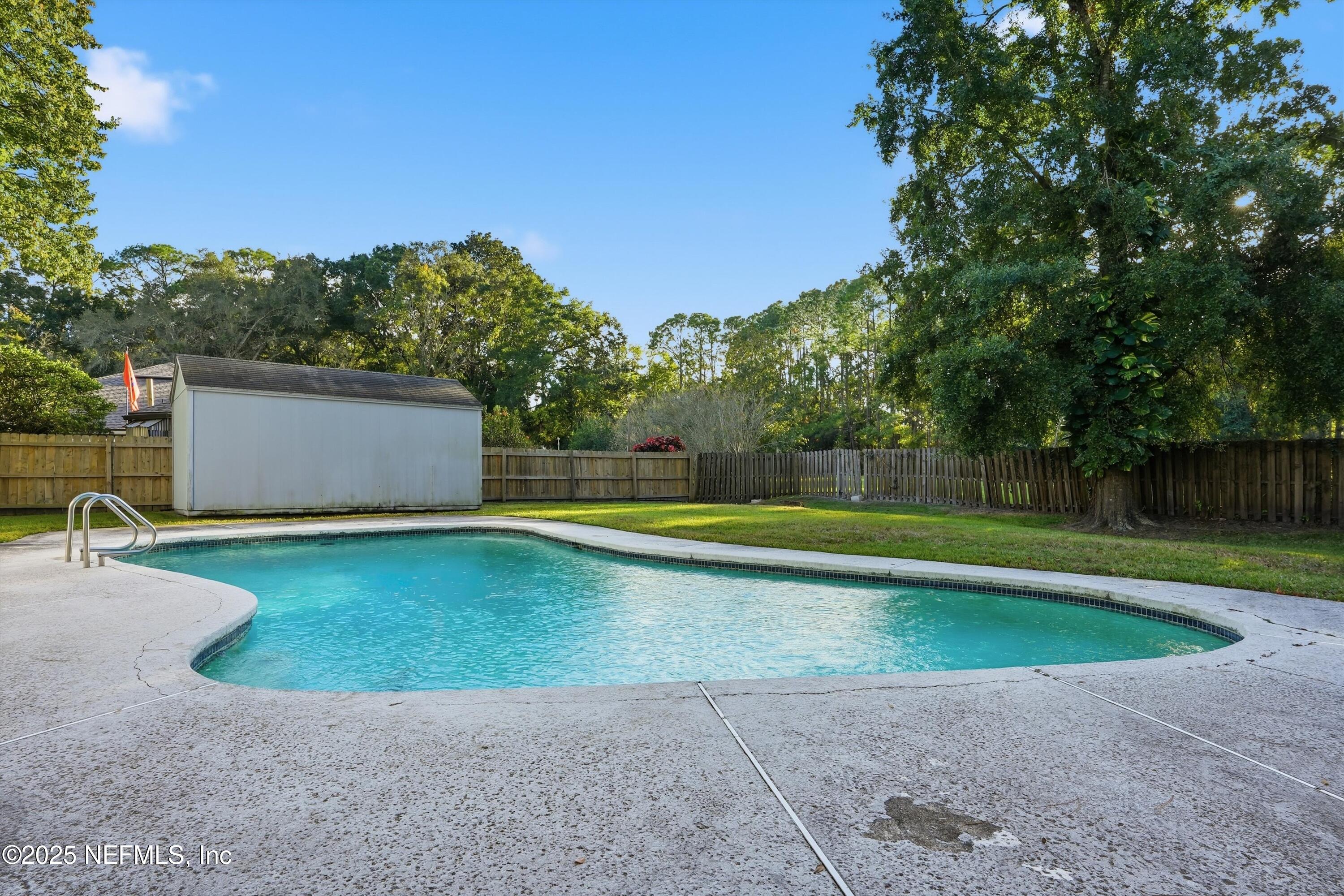 10340 NAKEMA Drive W