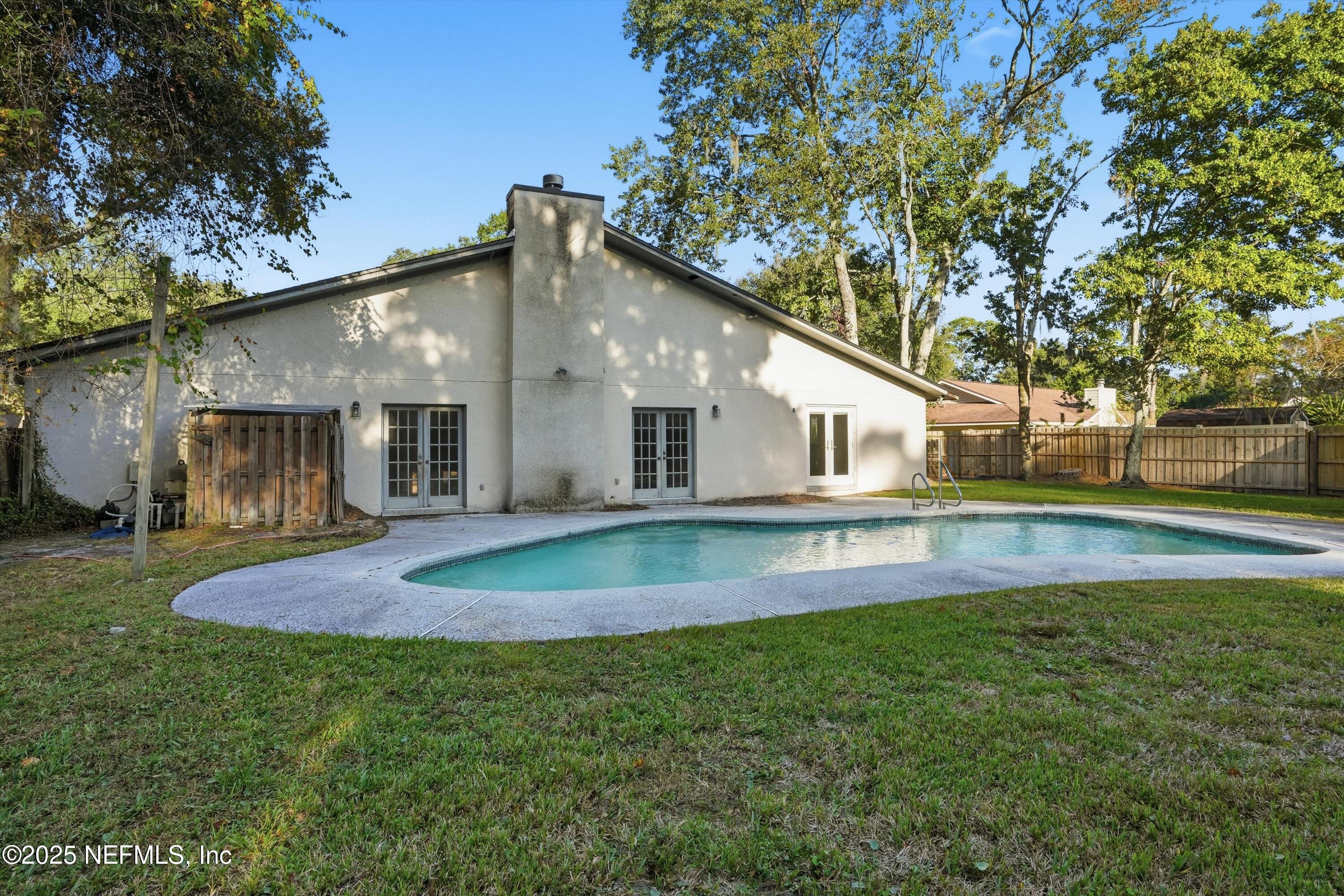 10340 NAKEMA Drive W