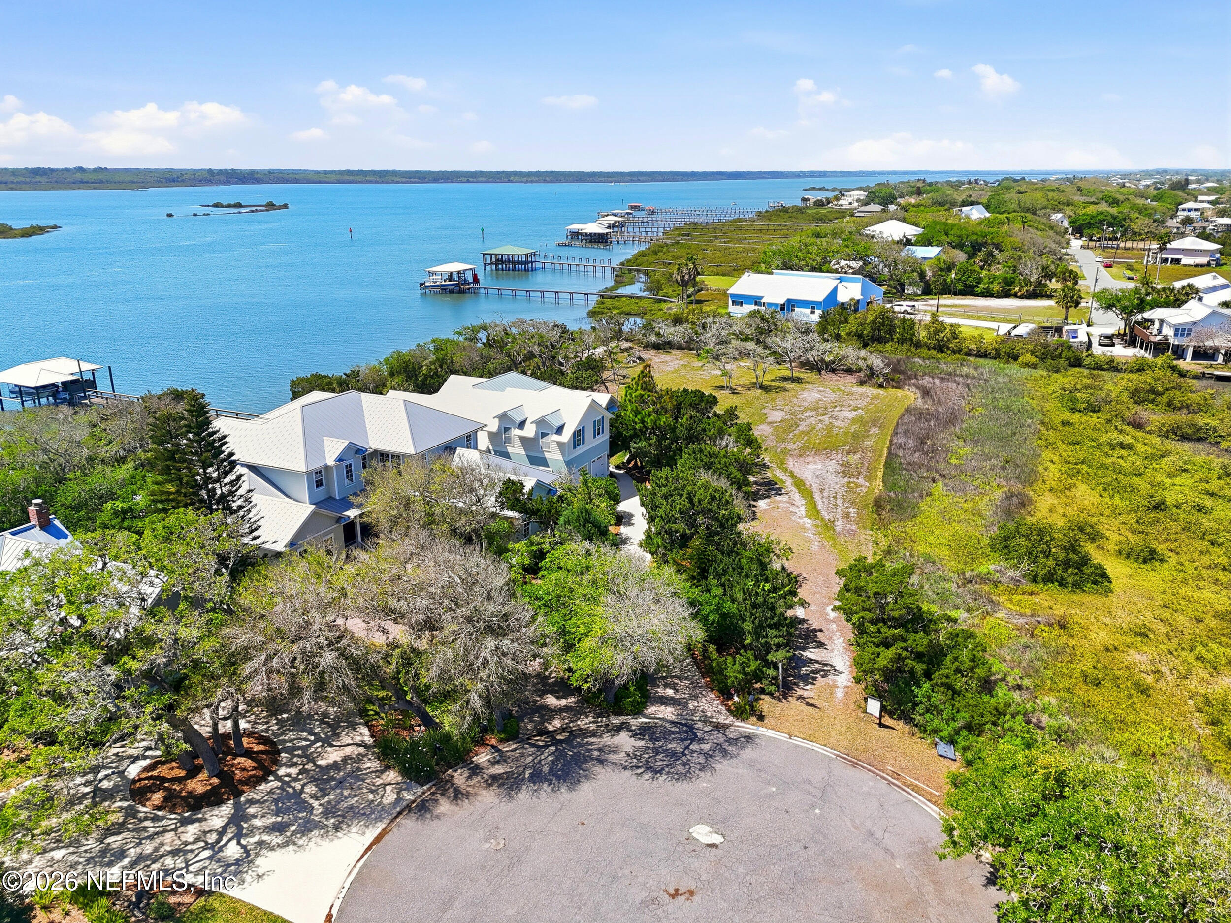 225 N LA CRESCENTA Drive, St. Augustine