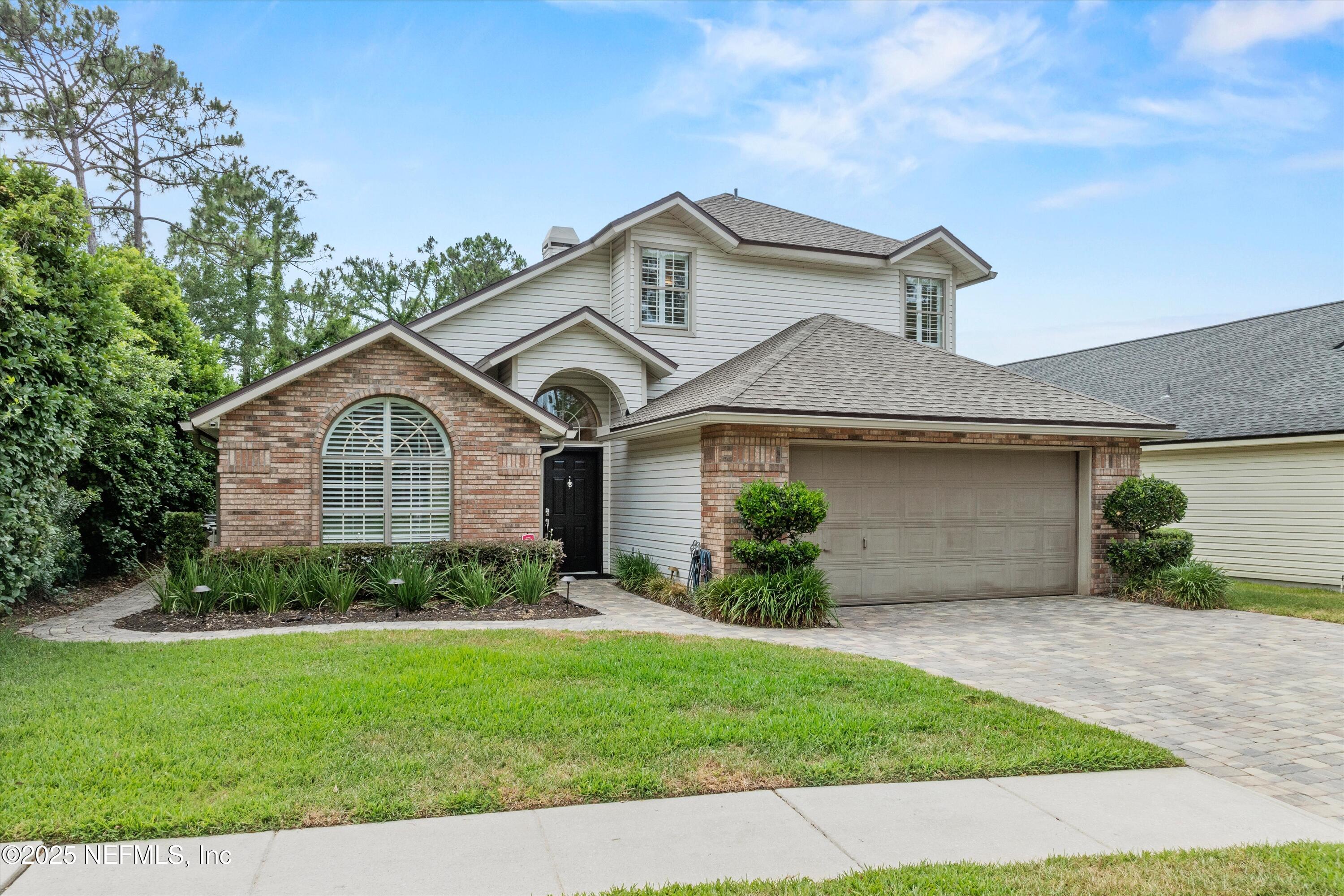 1576 LINKSIDE Drive