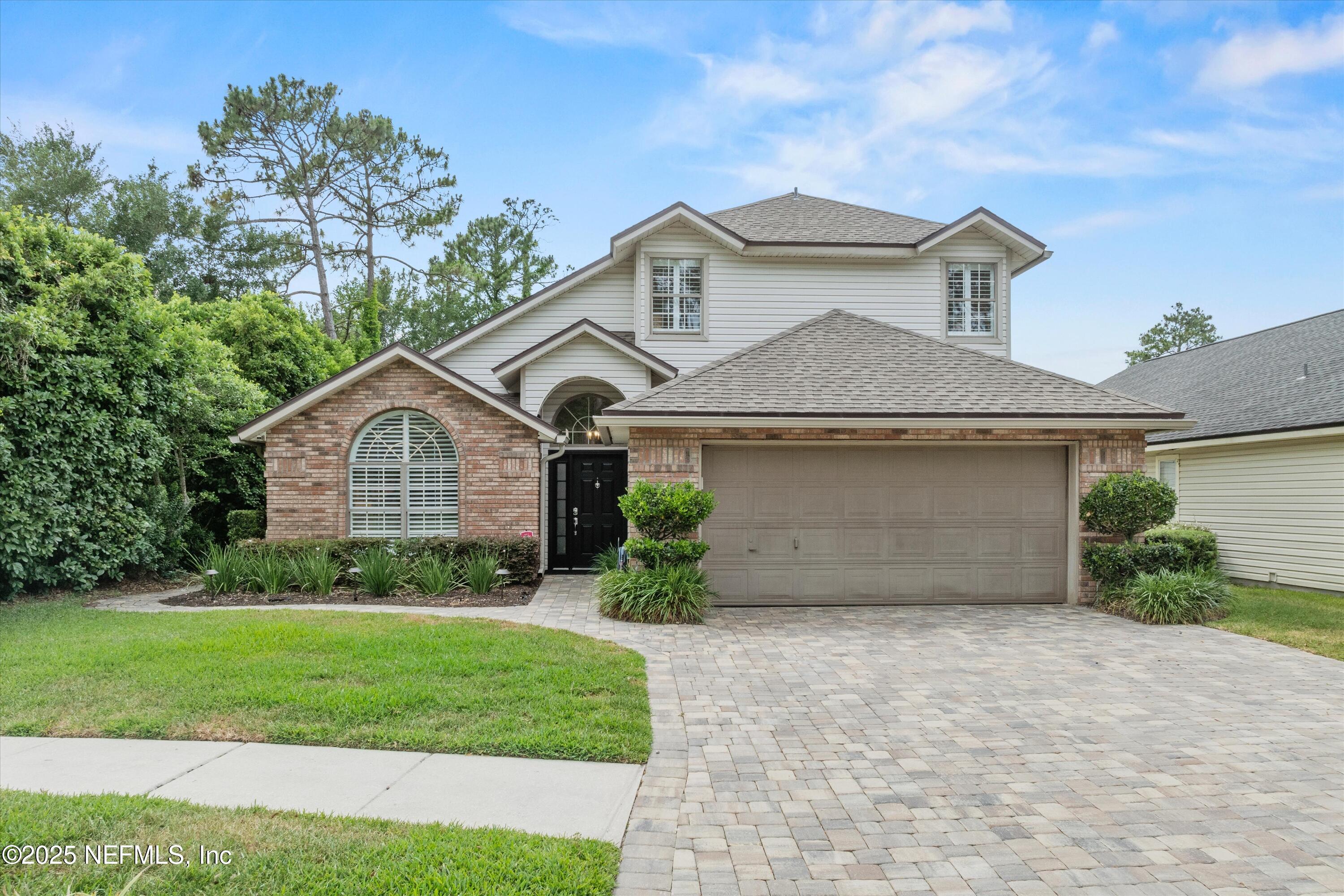 1576 LINKSIDE Drive
