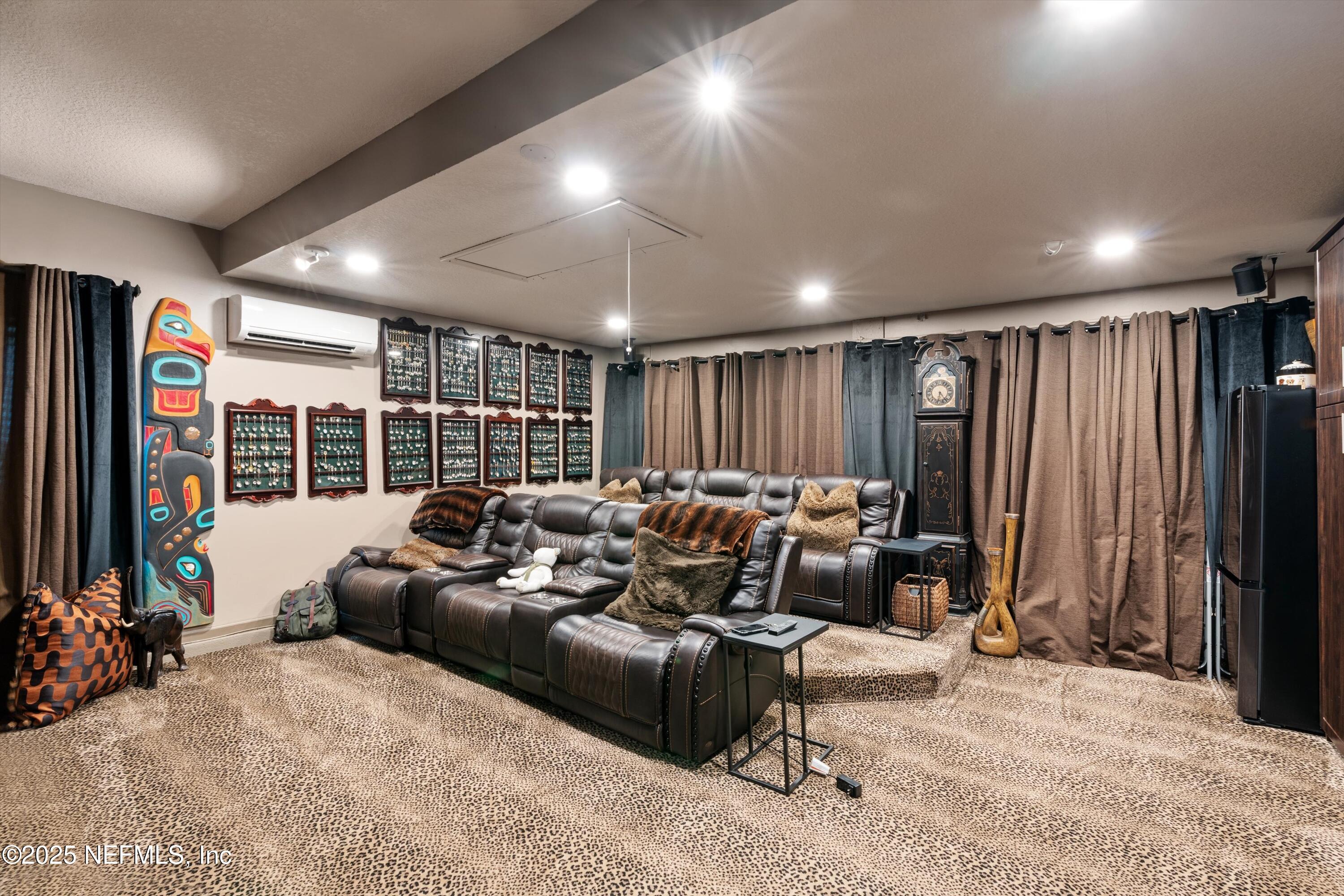1576 LINKSIDE Drive