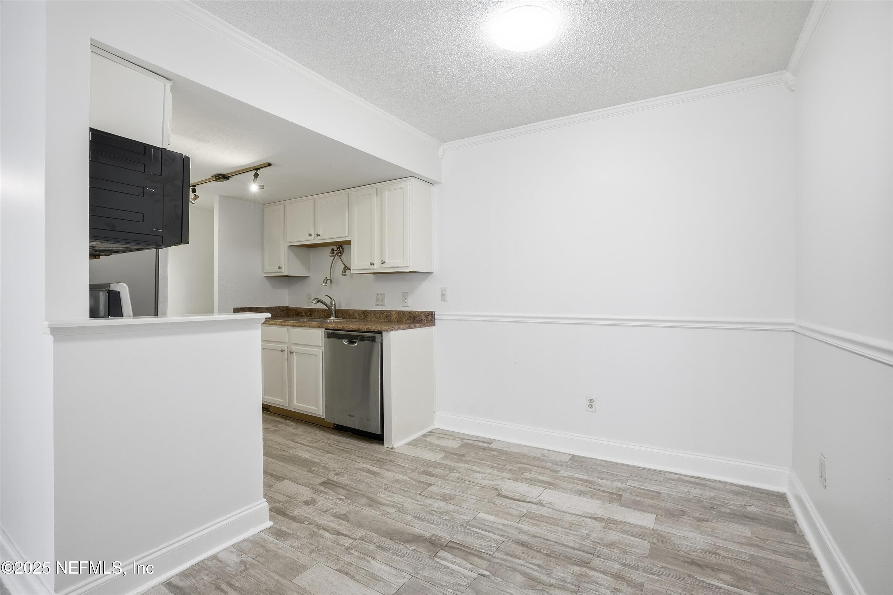 3737 LORETTO Road 104