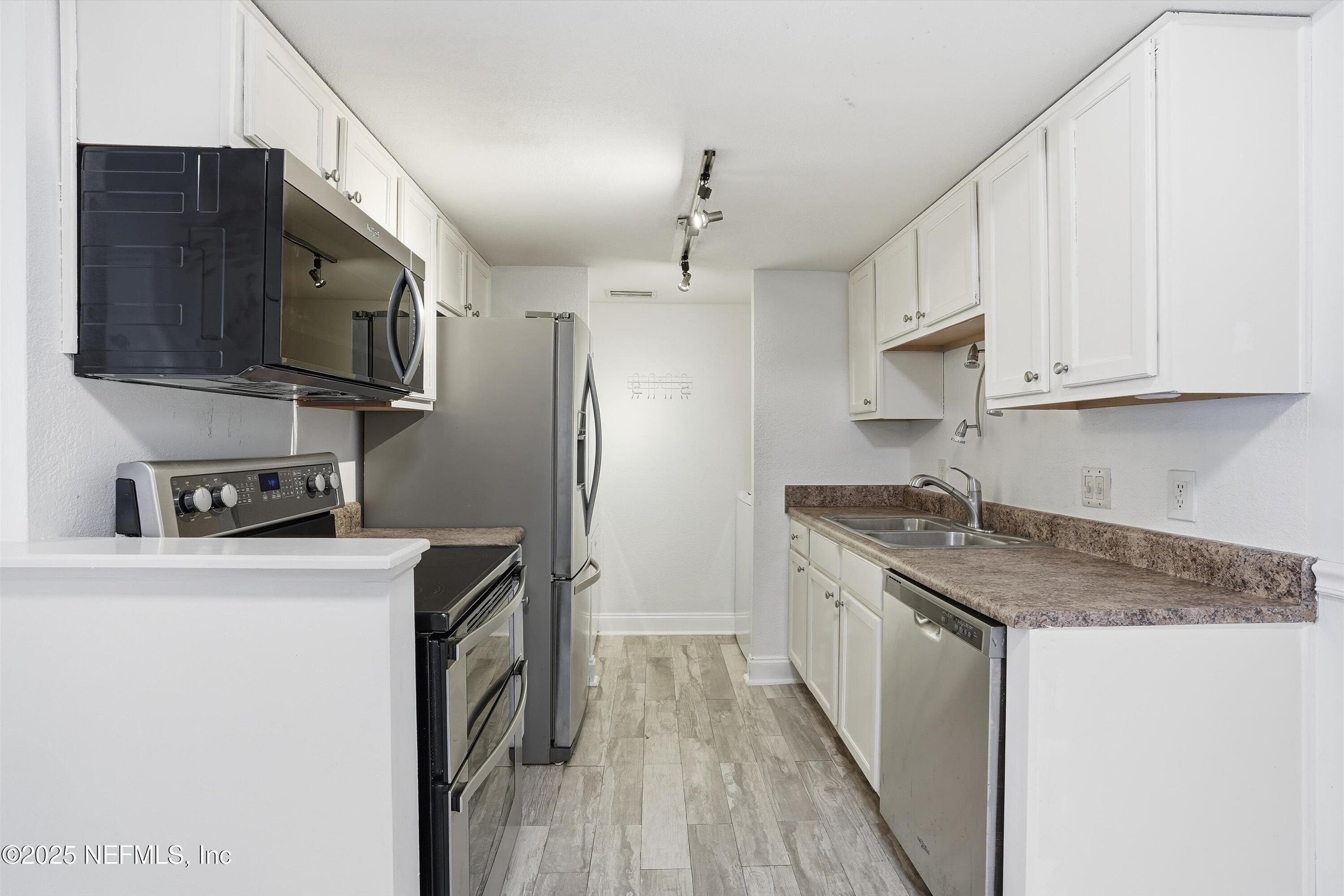 3737 LORETTO Road 104