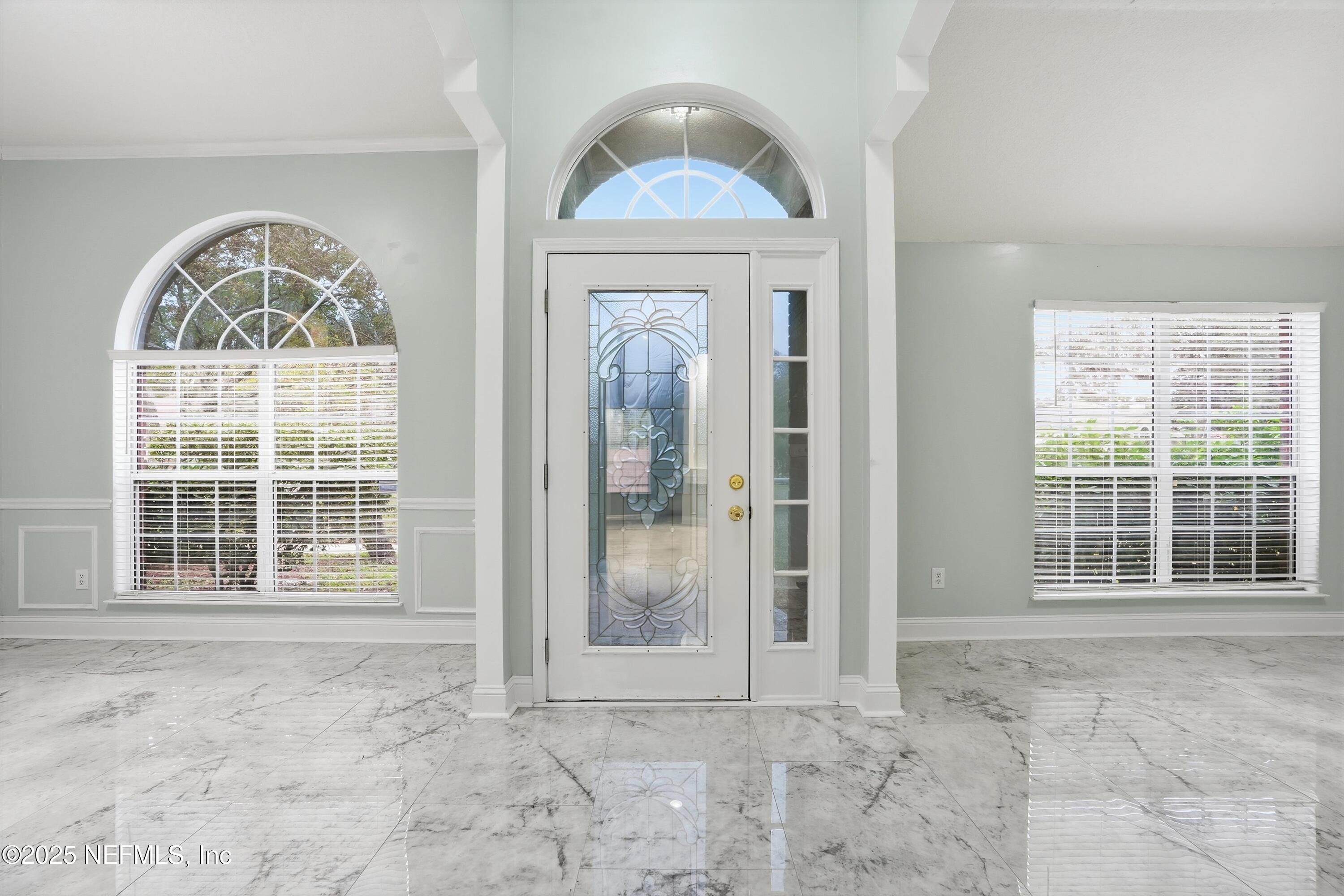 2810 SWEETHOLLY Drive